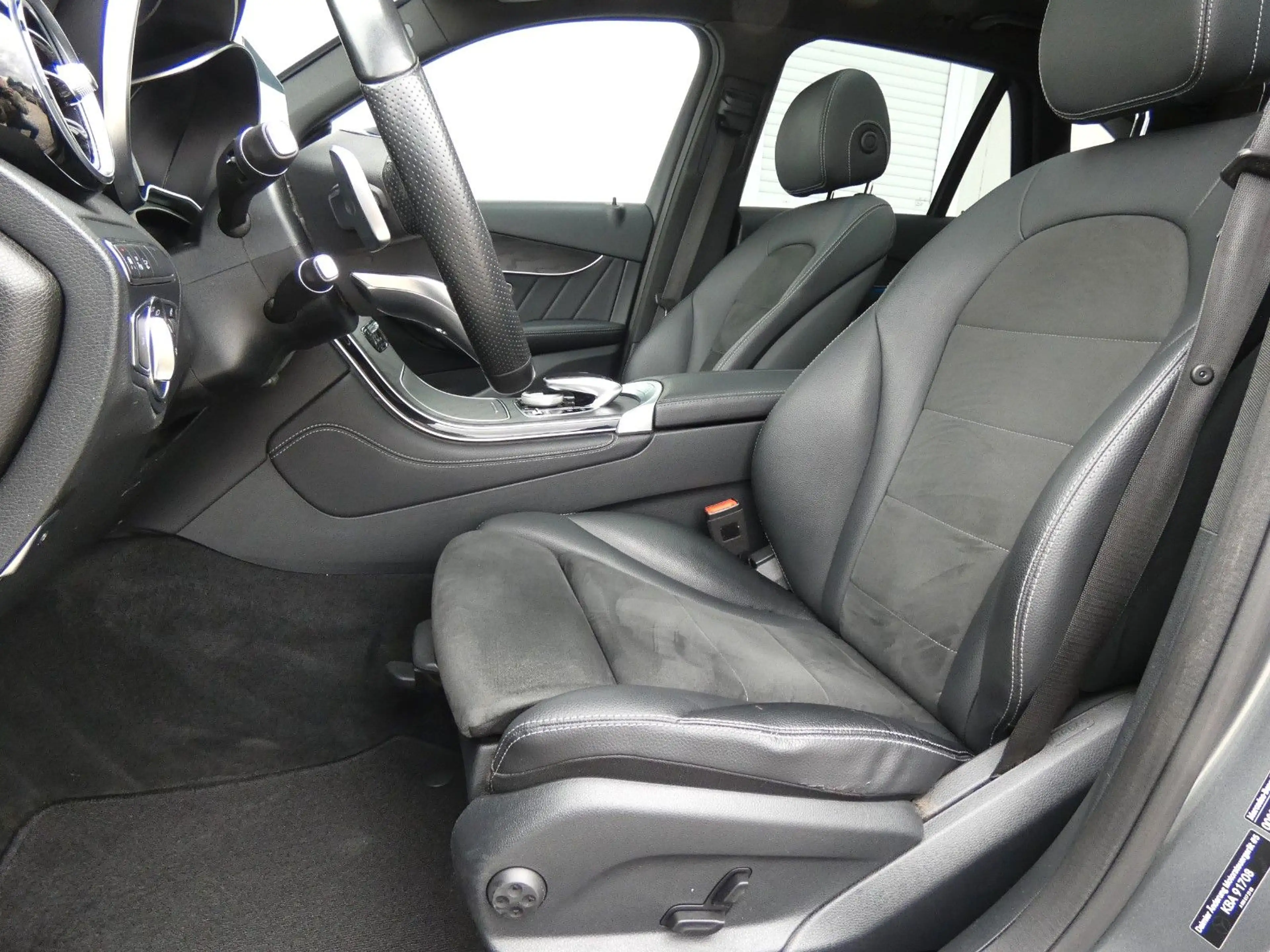 Mercedes-Benz GLC 250 d AMG line 4Matic/PANO/BURMESTER/KAMERA — photo 15