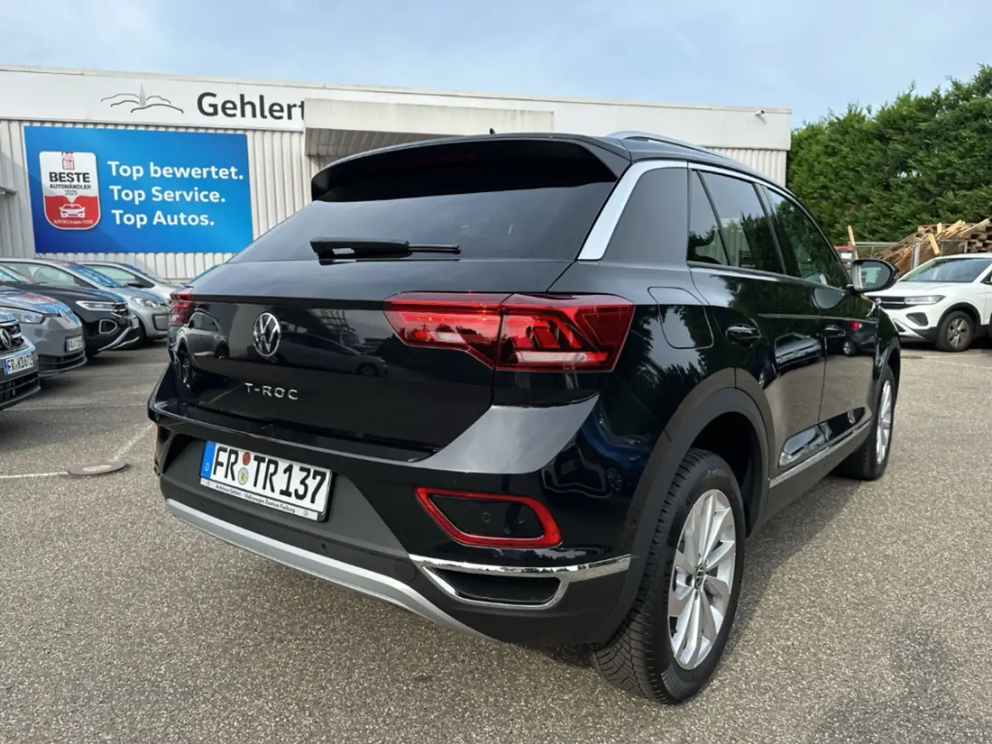 Volkswagen T-Roc Style 1.5 TSI DSG Navi LED ACC Rückfahrkamera Schwarz - 2