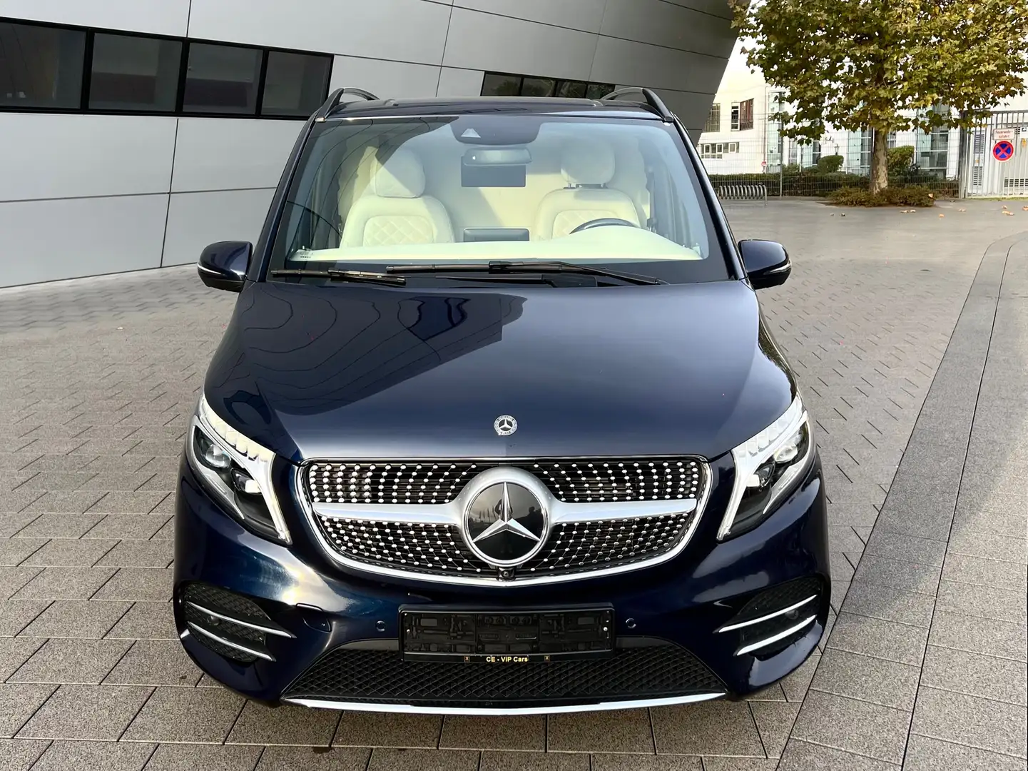 Mercedes-Benz V 300 d lang VIP Ausführung Exclusive Edition Bleu - 2