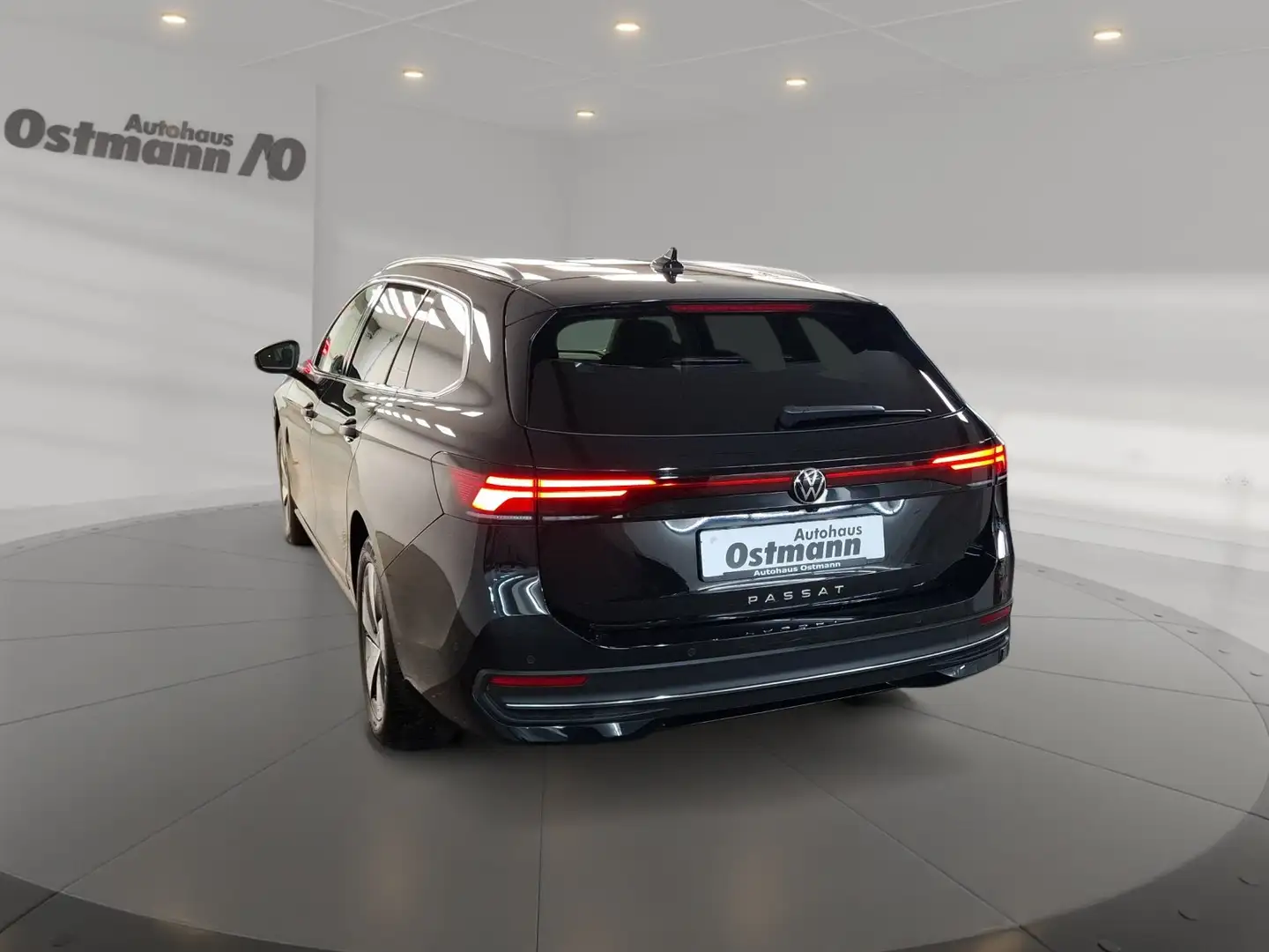 Volkswagen Passat Variant 2.0 TDI Business AHK 360° ACC Schwarz - 2