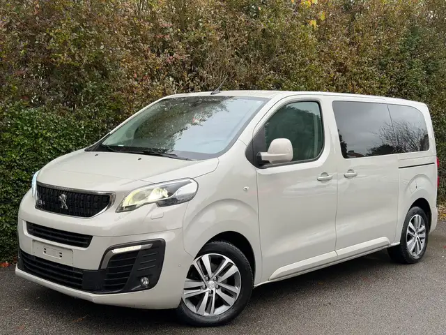 Peugeot Traveller 2.0 BlueHDi+7 PLACES+BOITE AUTO+PANO+CAMERA+NAVI