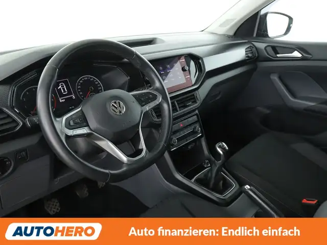 Volkswagen T-Cross view 11