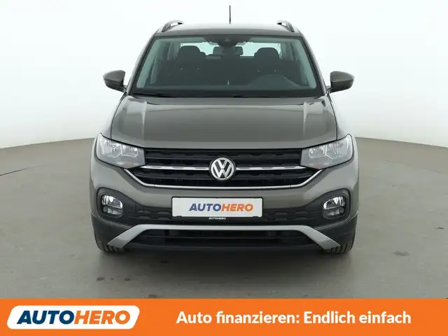 Volkswagen T-Cross view 9
