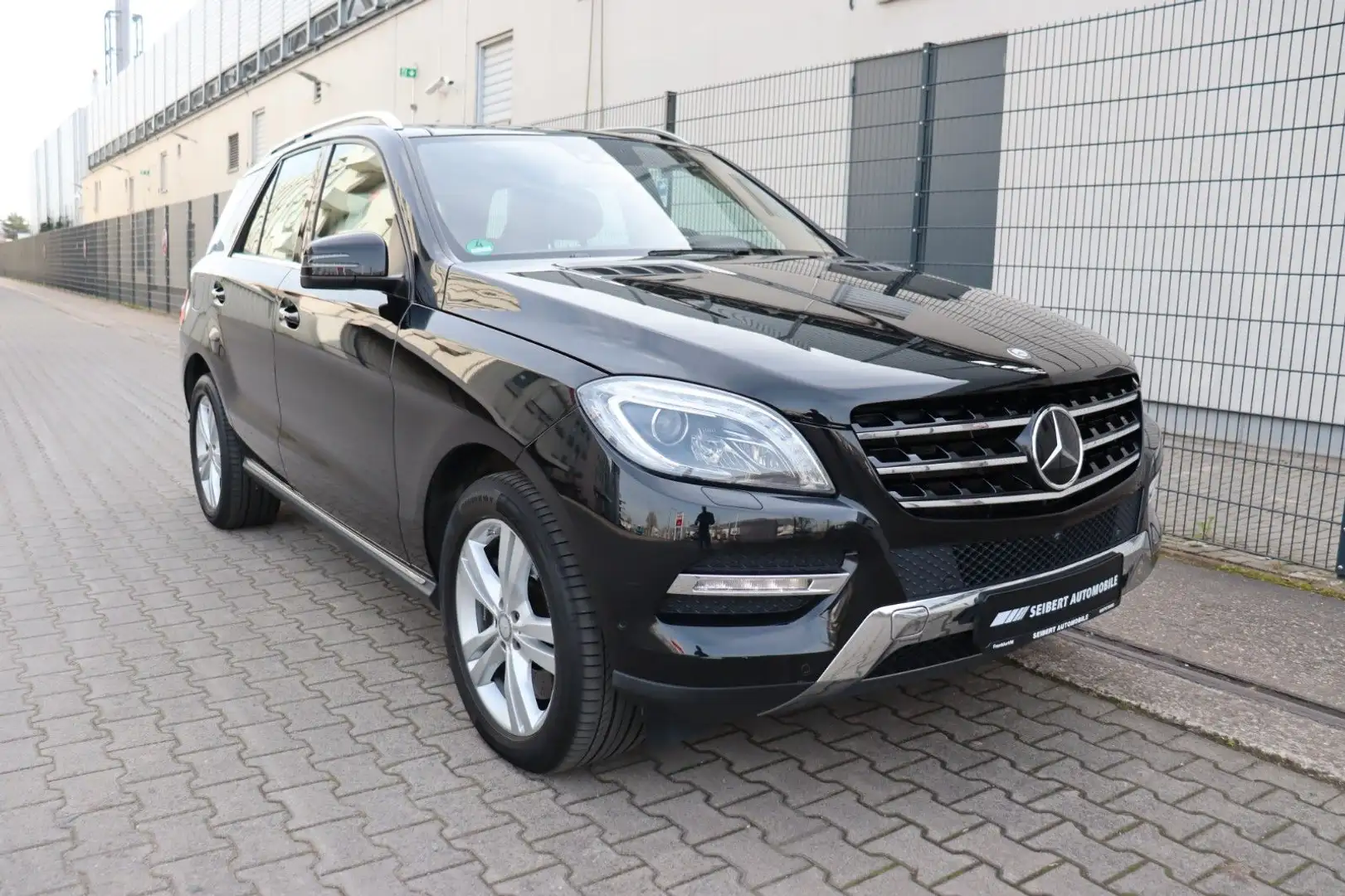 Used Mercedes Benz Ml-Class 500