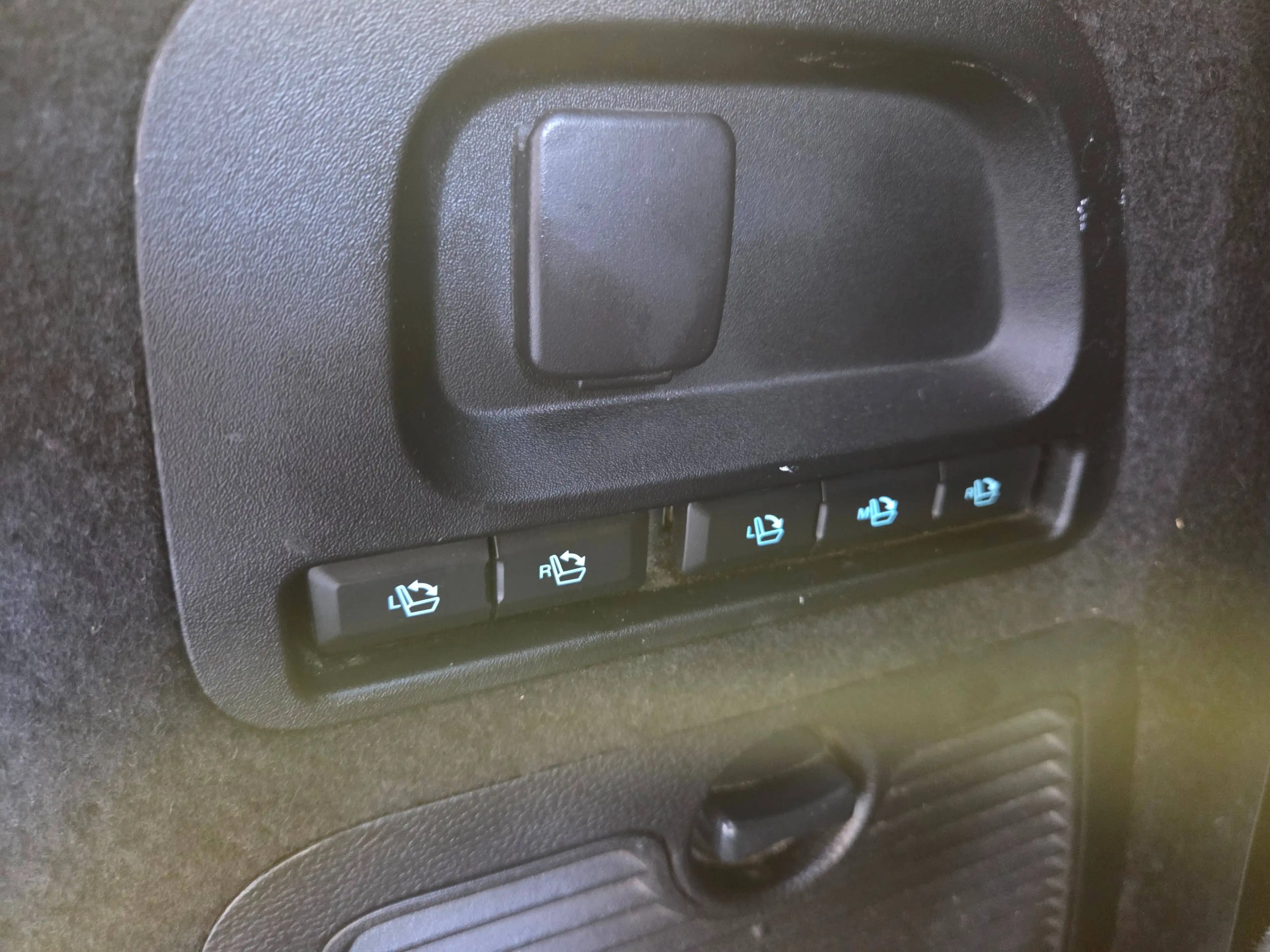 Ford Galaxy 2.0 Ecoblue Titanium 7-Sitzer — photo 15
