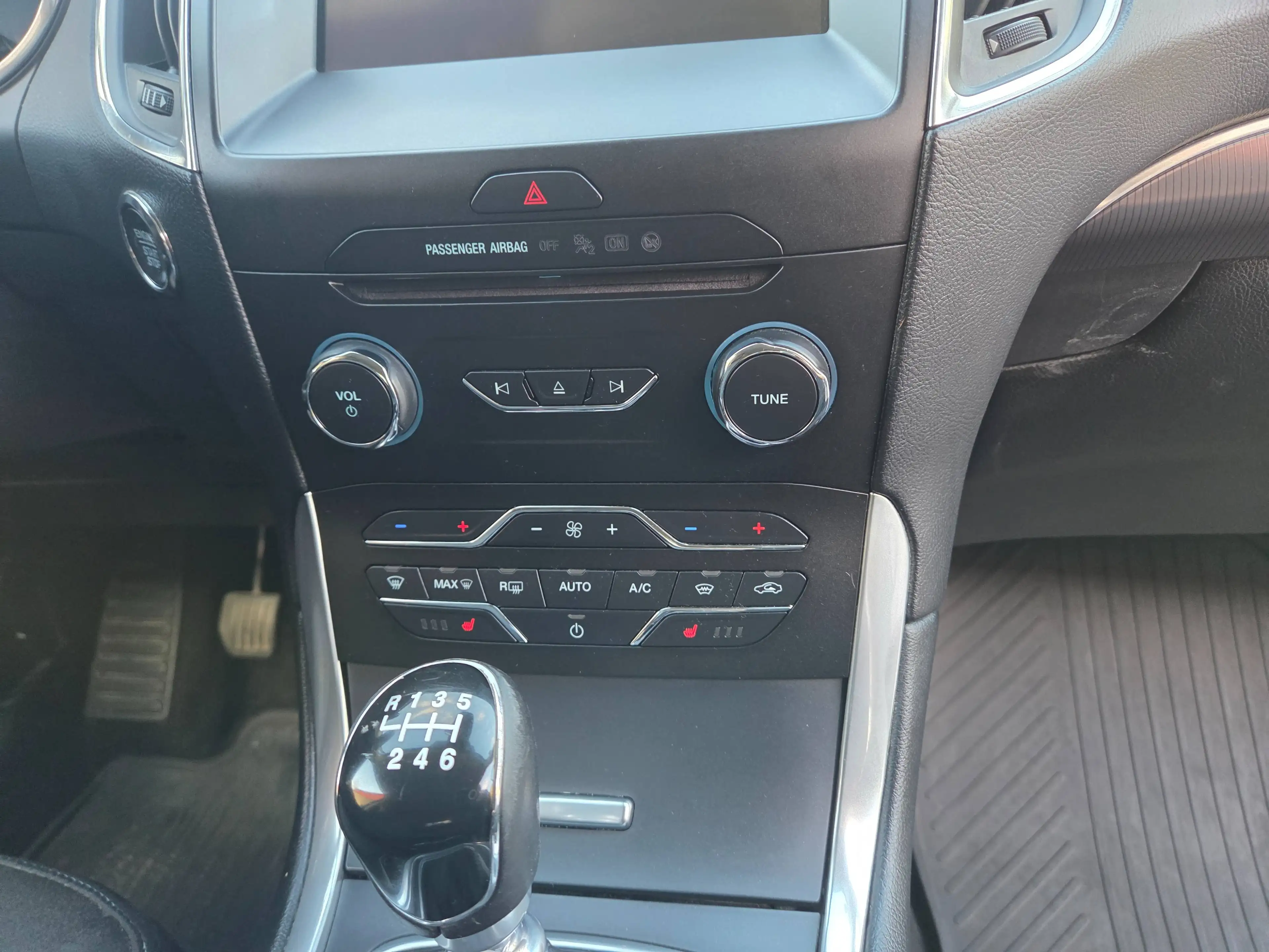 Ford Galaxy 2.0 Ecoblue Titanium 7-Sitzer — photo 12
