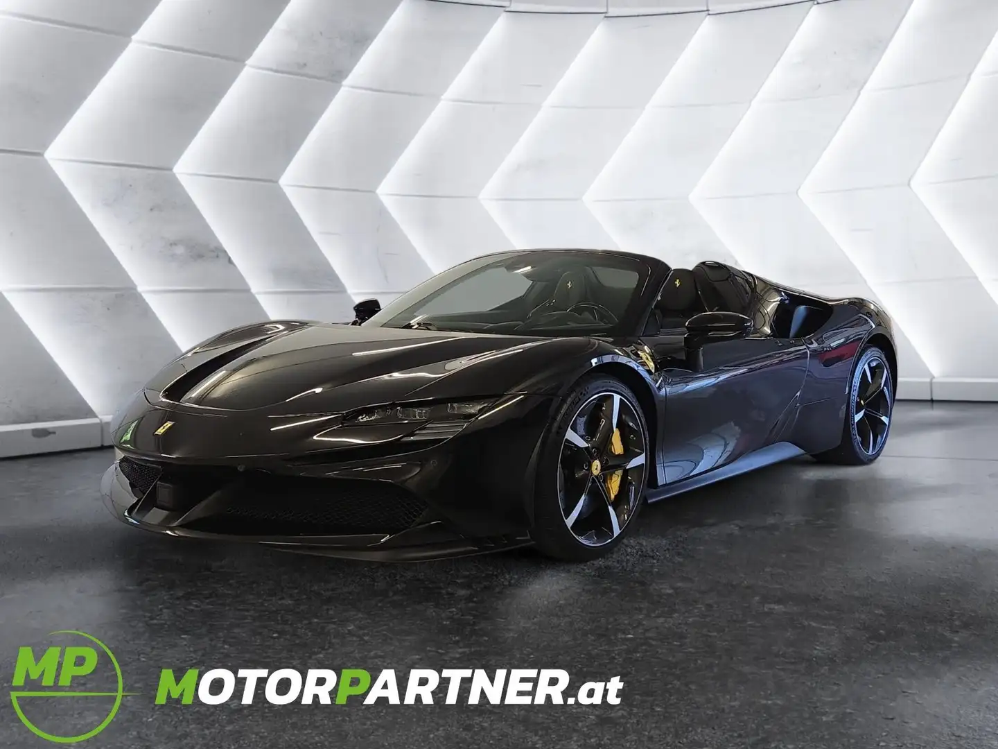 Ferrari SF90 Spider PHEV - Nero-Daytona + Giallo-Modena Schwarz - 1