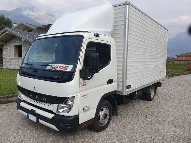 Mitsubishi Canter 3.0 TD 131cv Box in alluminio