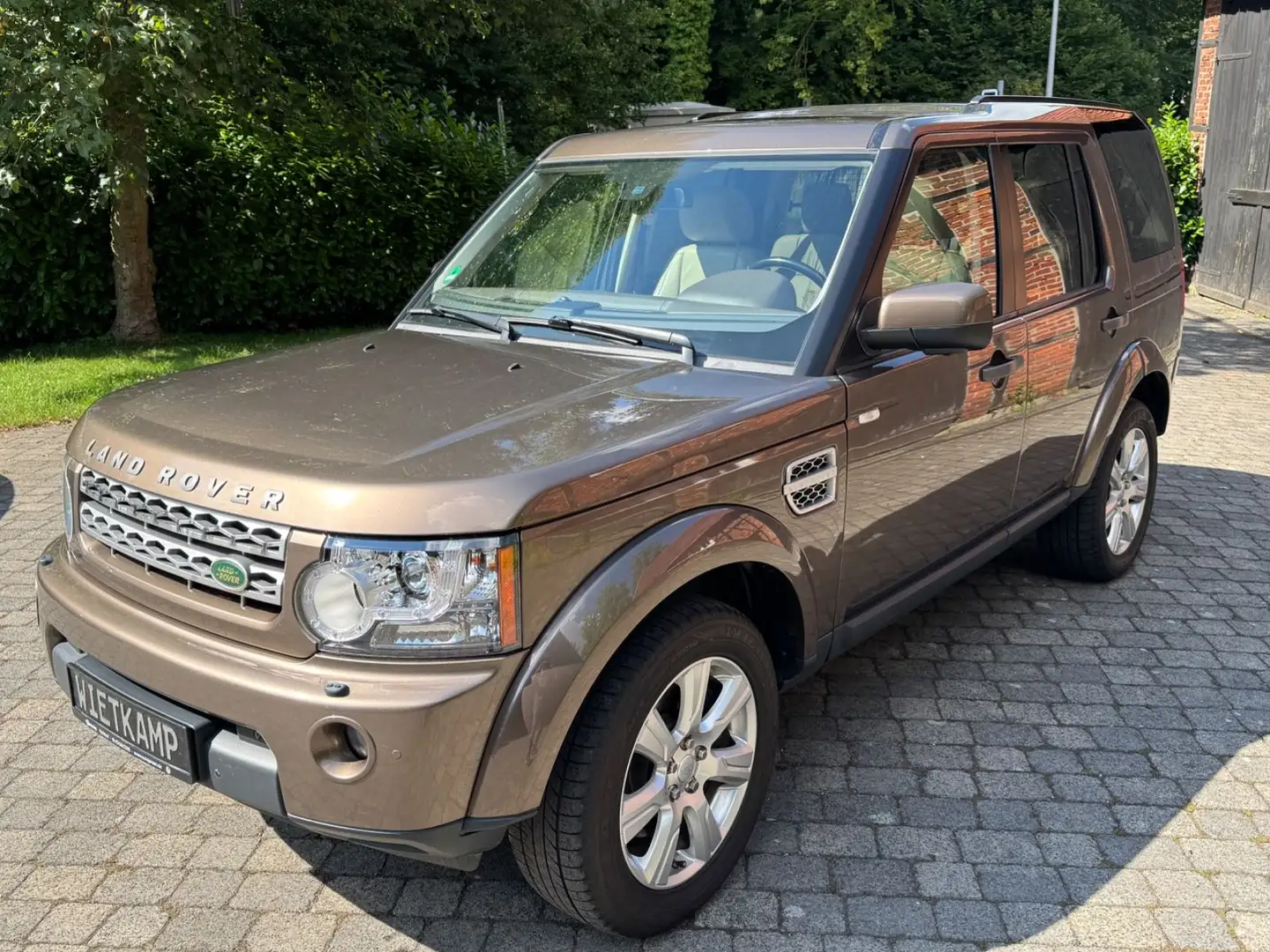 Land Rover Discovery 4 V8 HSE Luxury Edition Braun - 1