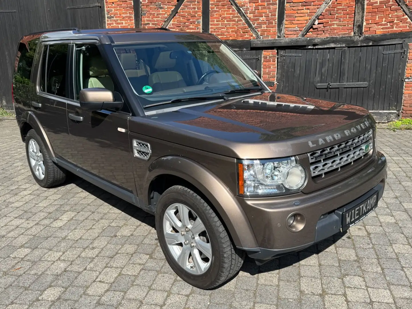 Land Rover Discovery 4 V8 HSE Luxury Edition Braun - 2