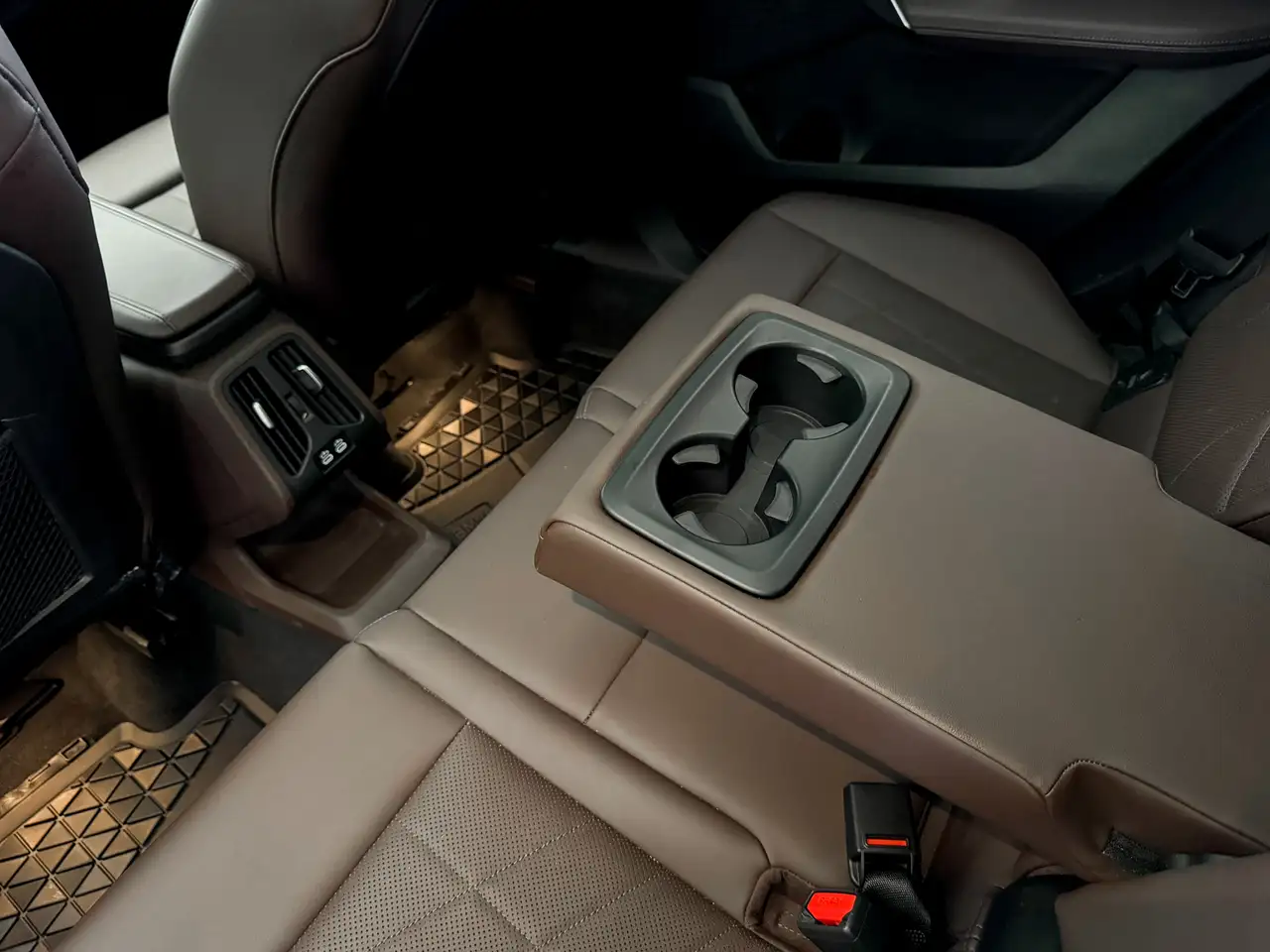 BMW X1 снимка BMW X1