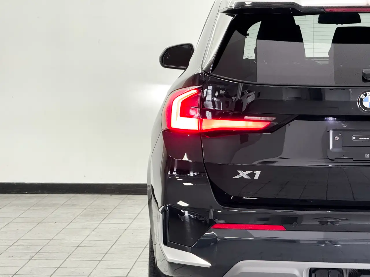 BMW X1 снимка BMW X1
