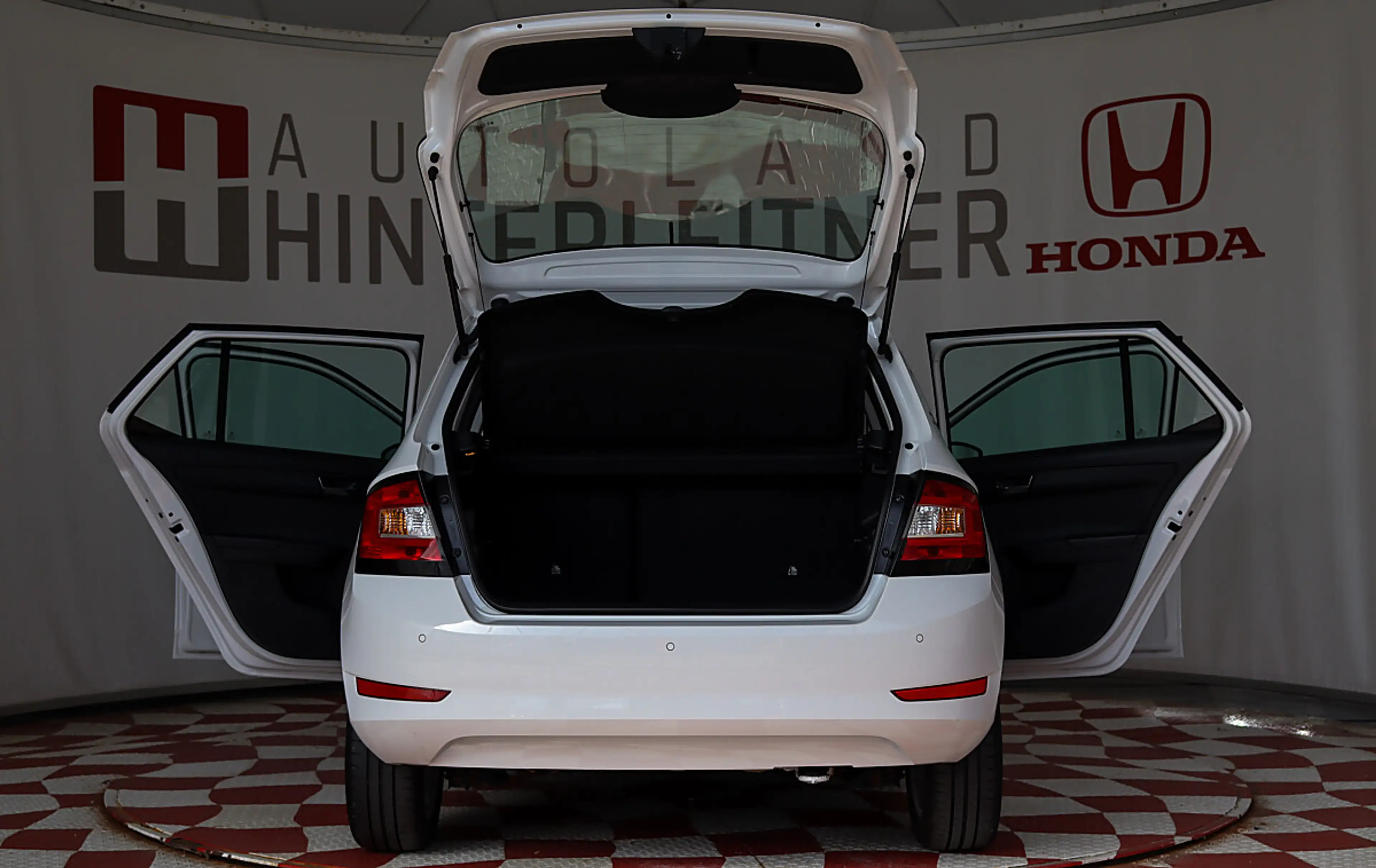 Skoda Fabia Ambition PDC WINTERPAKET — photo 12