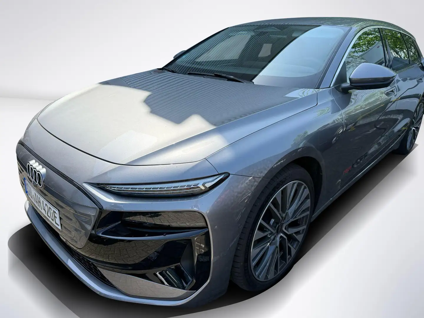 Audi A6 Avant e-tron 210 kW Standklima 21Zoll Grau - 1