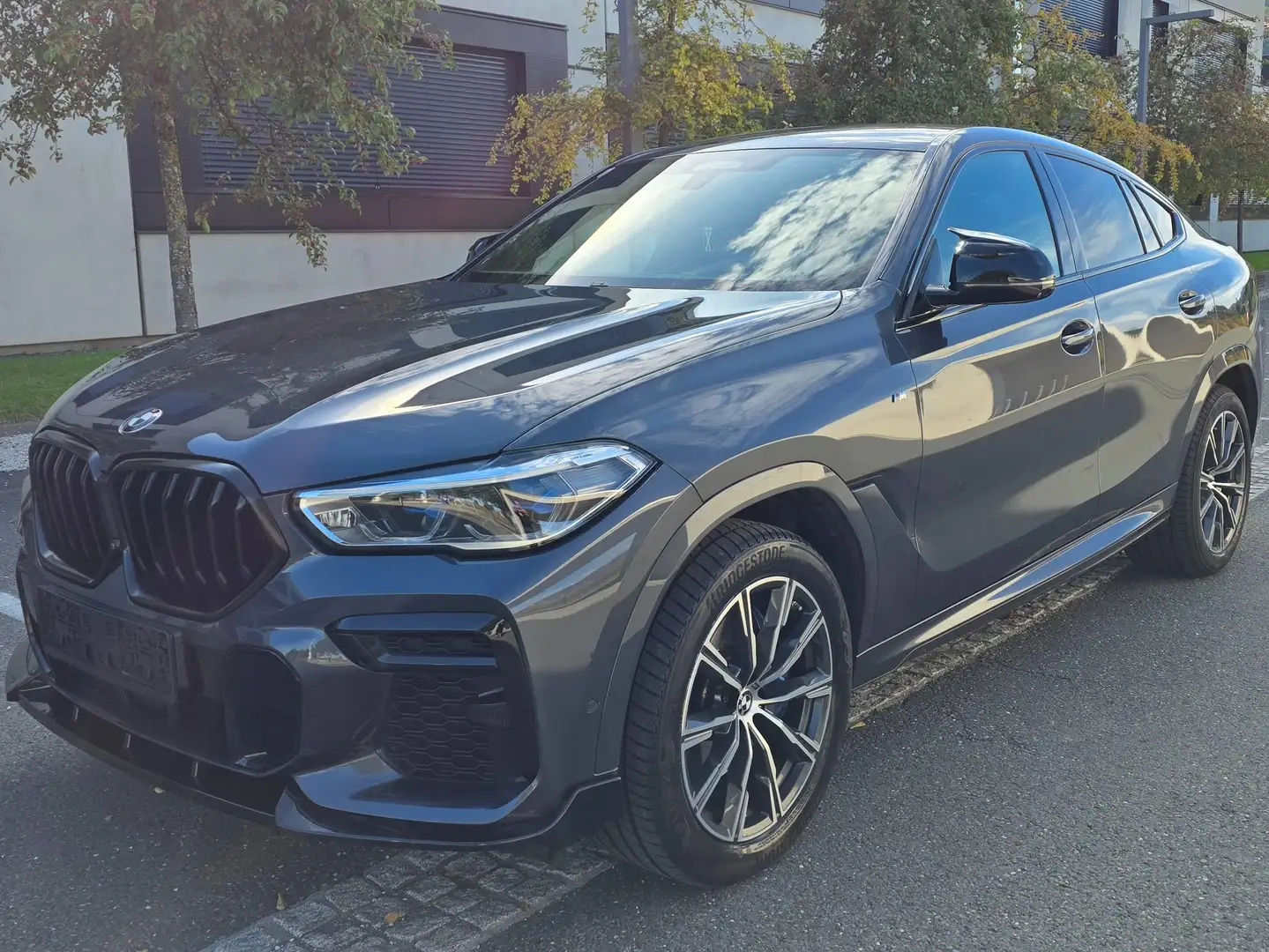 BMW X6 X6 xDrive30d 48V Aut. Grau - 1