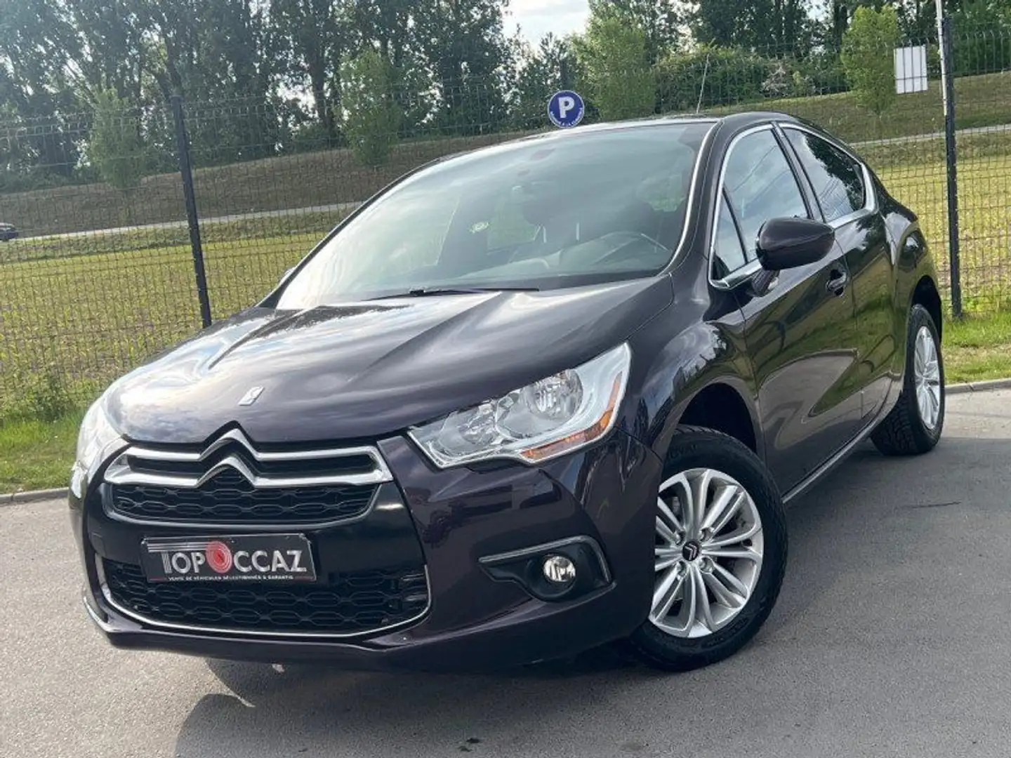 Citroen DS4 1.6 HDI 90CH BE CHIC * 138.000KM * 2015 * 1ER MAIN Mauve - 1