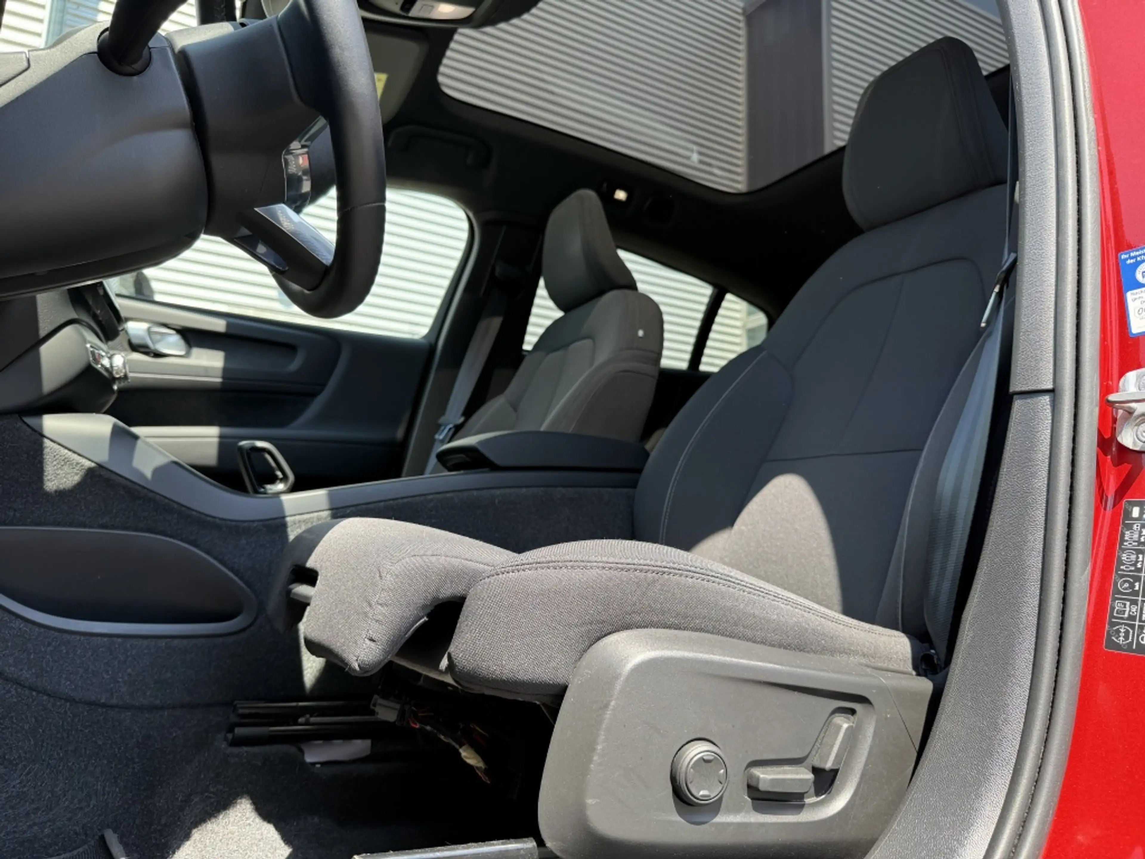 Volvo C40 Ultimate 69 kWh | 360° Camera | Harman Kardon | — photo 12