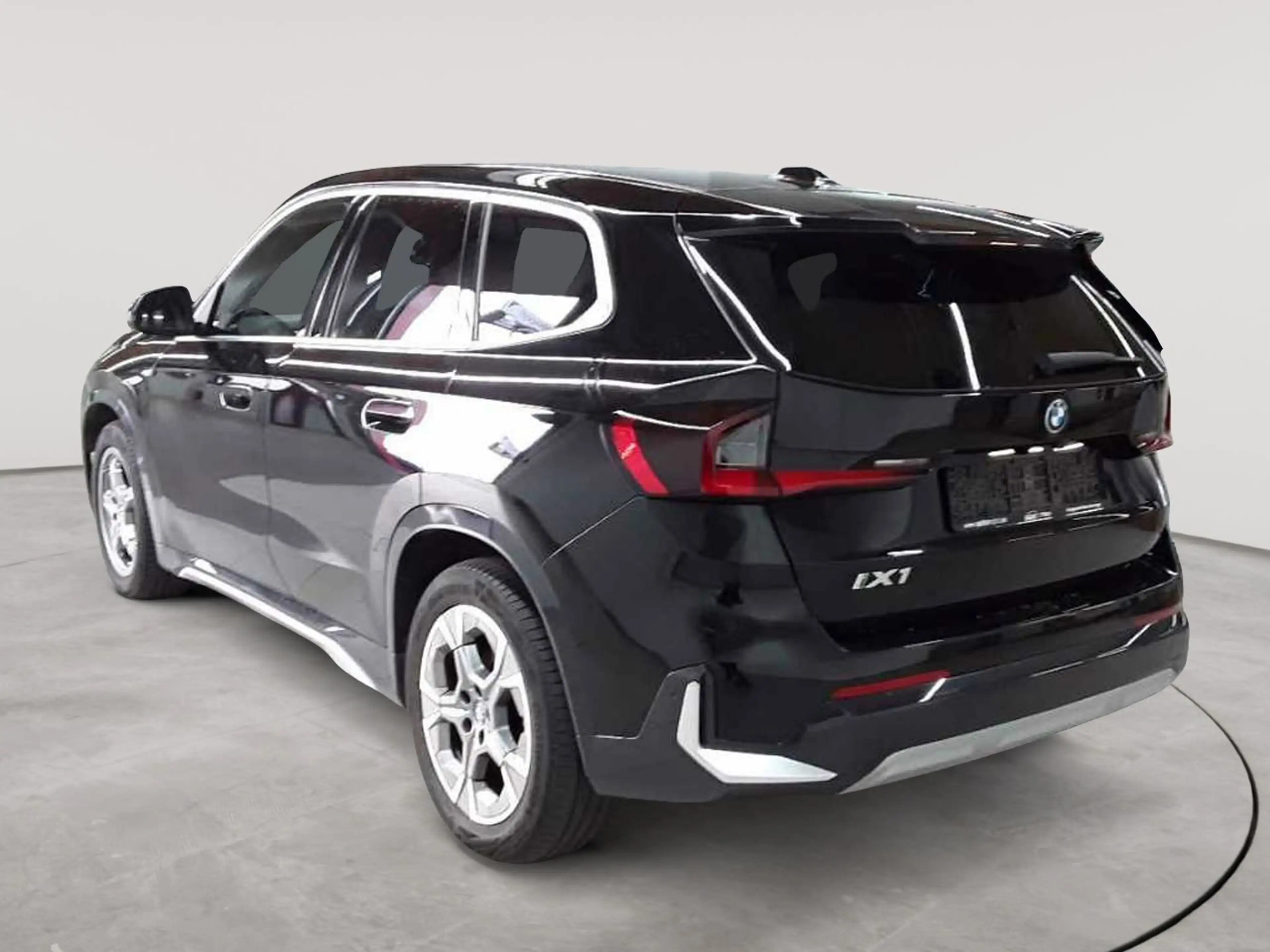 BMW iX1 iX1 xDrive30 xLine Pano H&K Leder Navi — photo 5