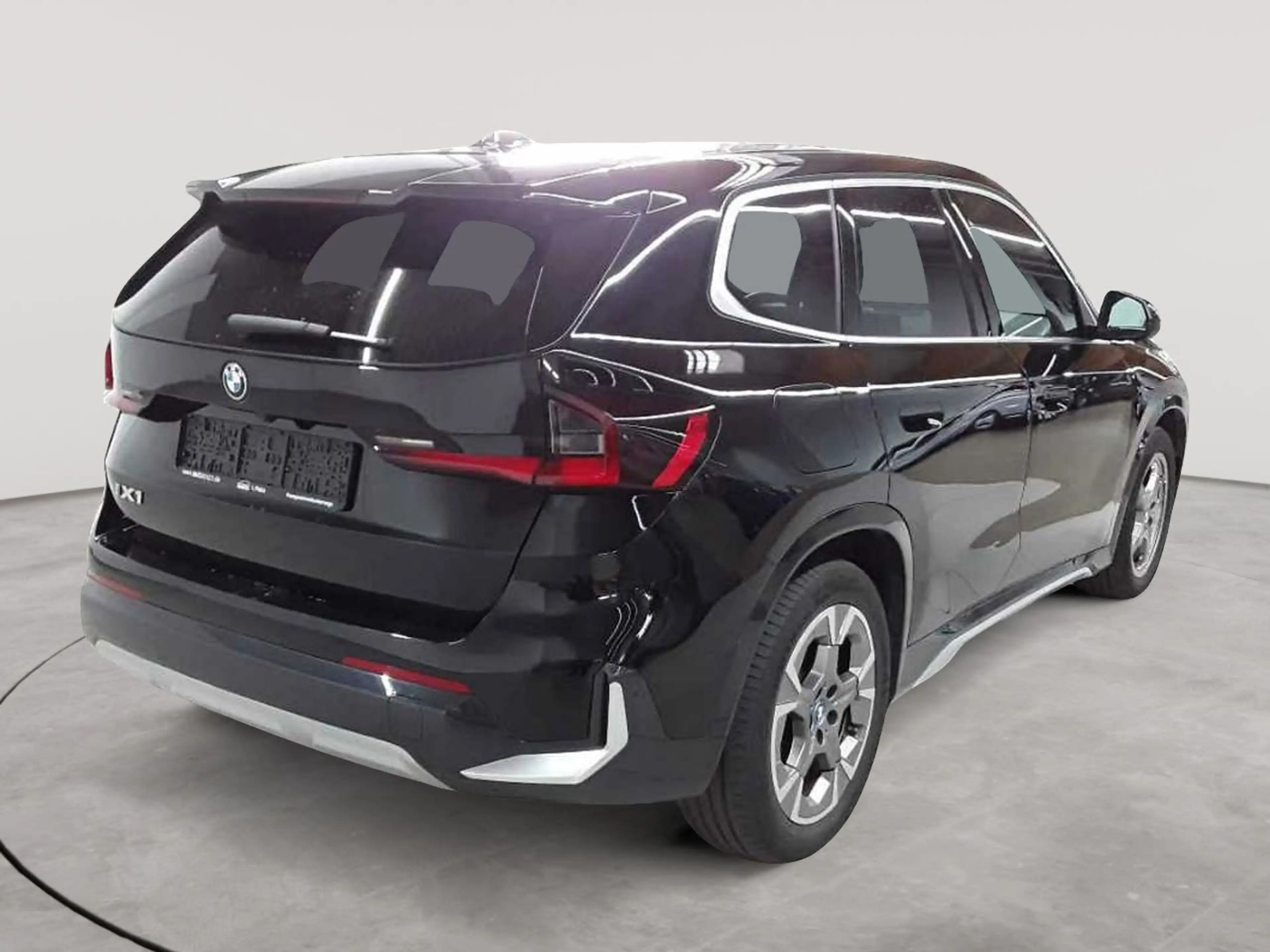BMW iX1 iX1 xDrive30 xLine Pano H&K Leder Navi — photo 4