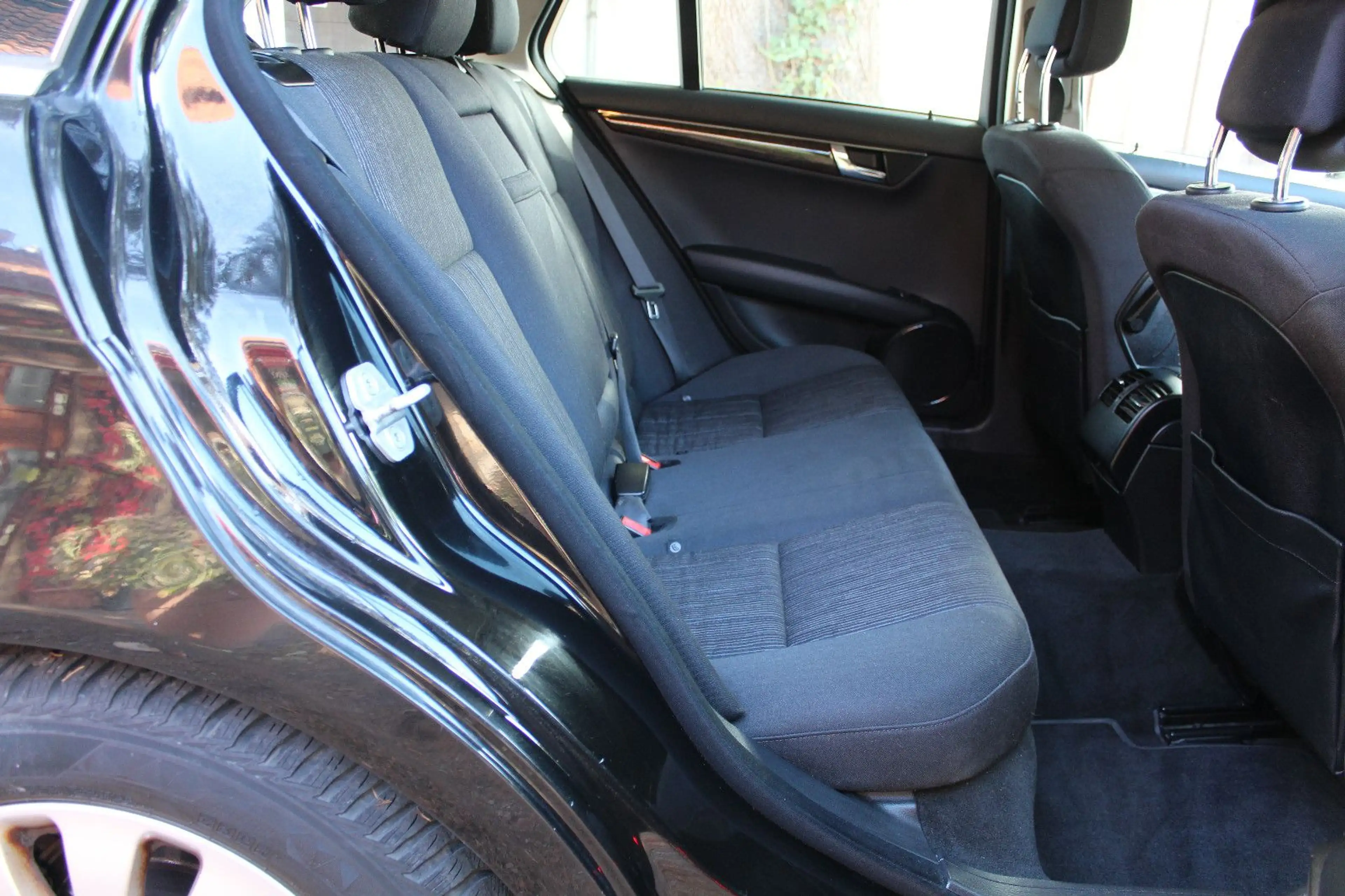 Mercedes-Benz C 180 T-Modell CGI BlueEfficiency*TÜV 04/2027* — photo 13