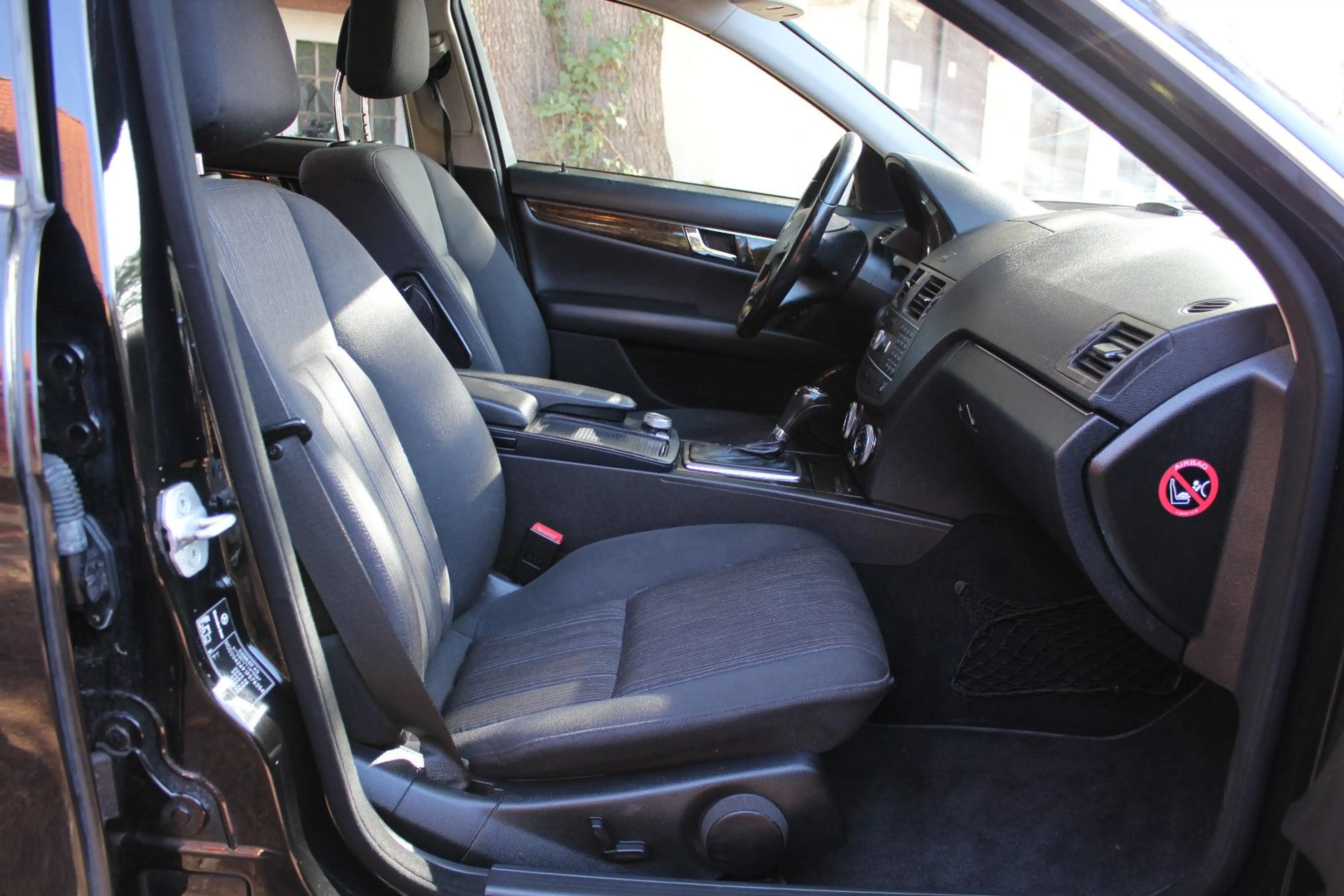 Mercedes-Benz C 180 T-Modell CGI BlueEfficiency*TÜV 04/2027* — photo 14