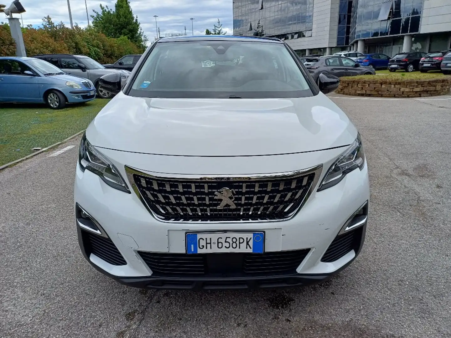 Peugeot 3008 BlueHDi 130 S&S EAT8 Business Bianco - 1
