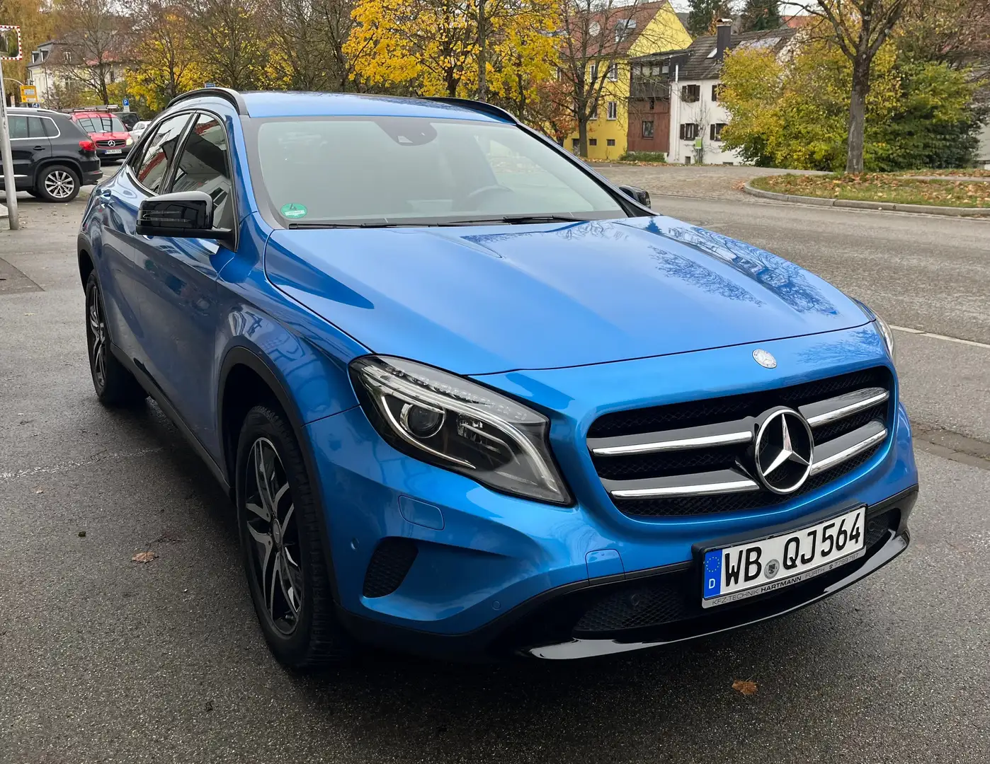Mercedes-Benz GLA 200 GLA 200 (CDI) d 7G-DCT Urban Albastru - 1