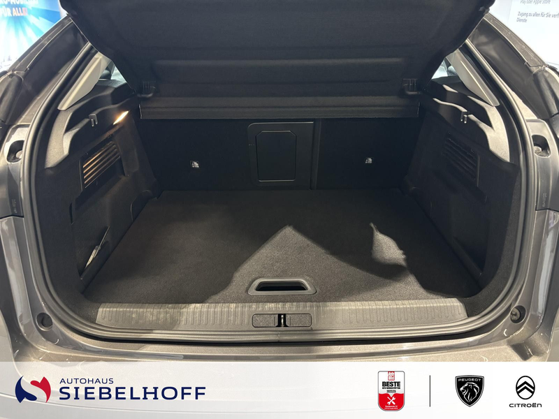 Citroen C4 Shine PureTech 130 EAT8 — photo 7