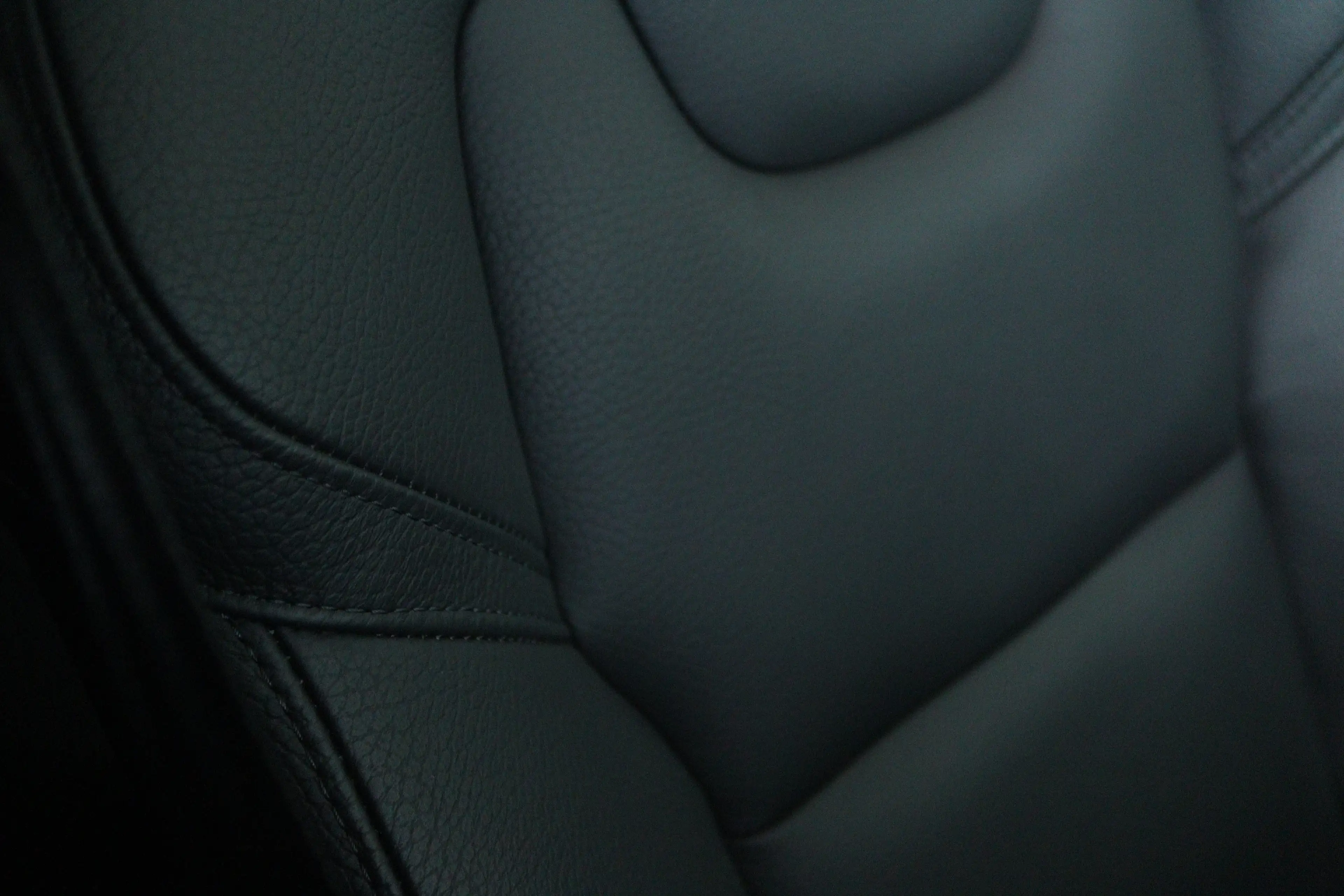 Volvo V60 2.0 B3 Plus Dark | Adapt. Cruise | Trekhaak | Schu — photo 27