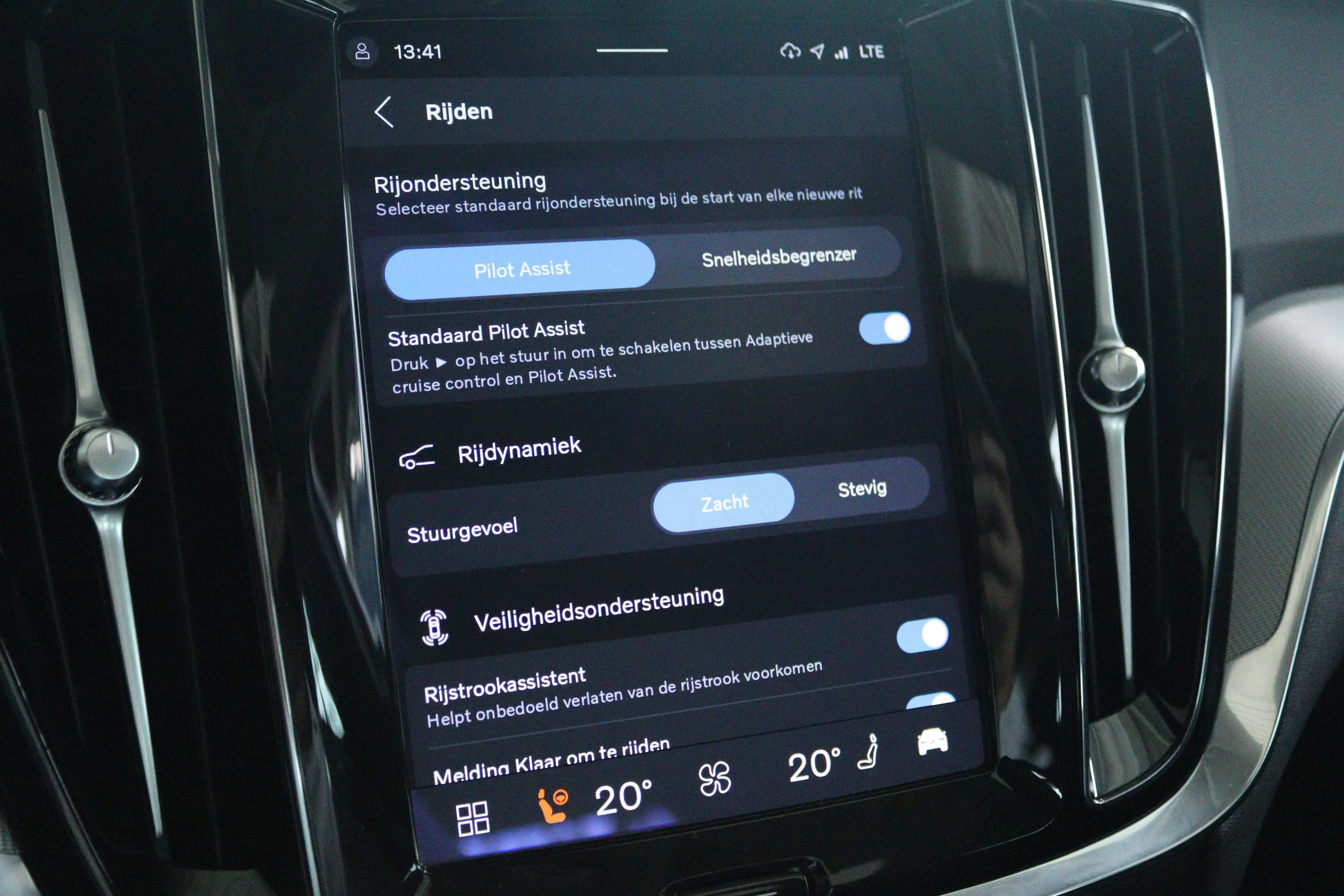 Volvo V60 2.0 B3 Plus Dark | Adapt. Cruise | Trekhaak | Schu — photo 40