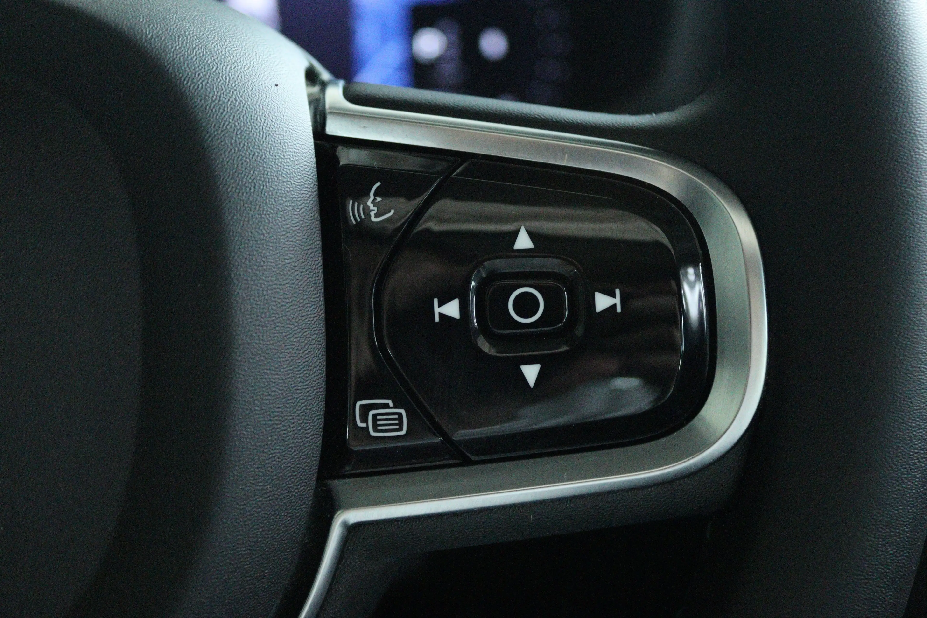 Volvo V60 2.0 B3 Plus Dark | Adapt. Cruise | Trekhaak | Schu — photo 46