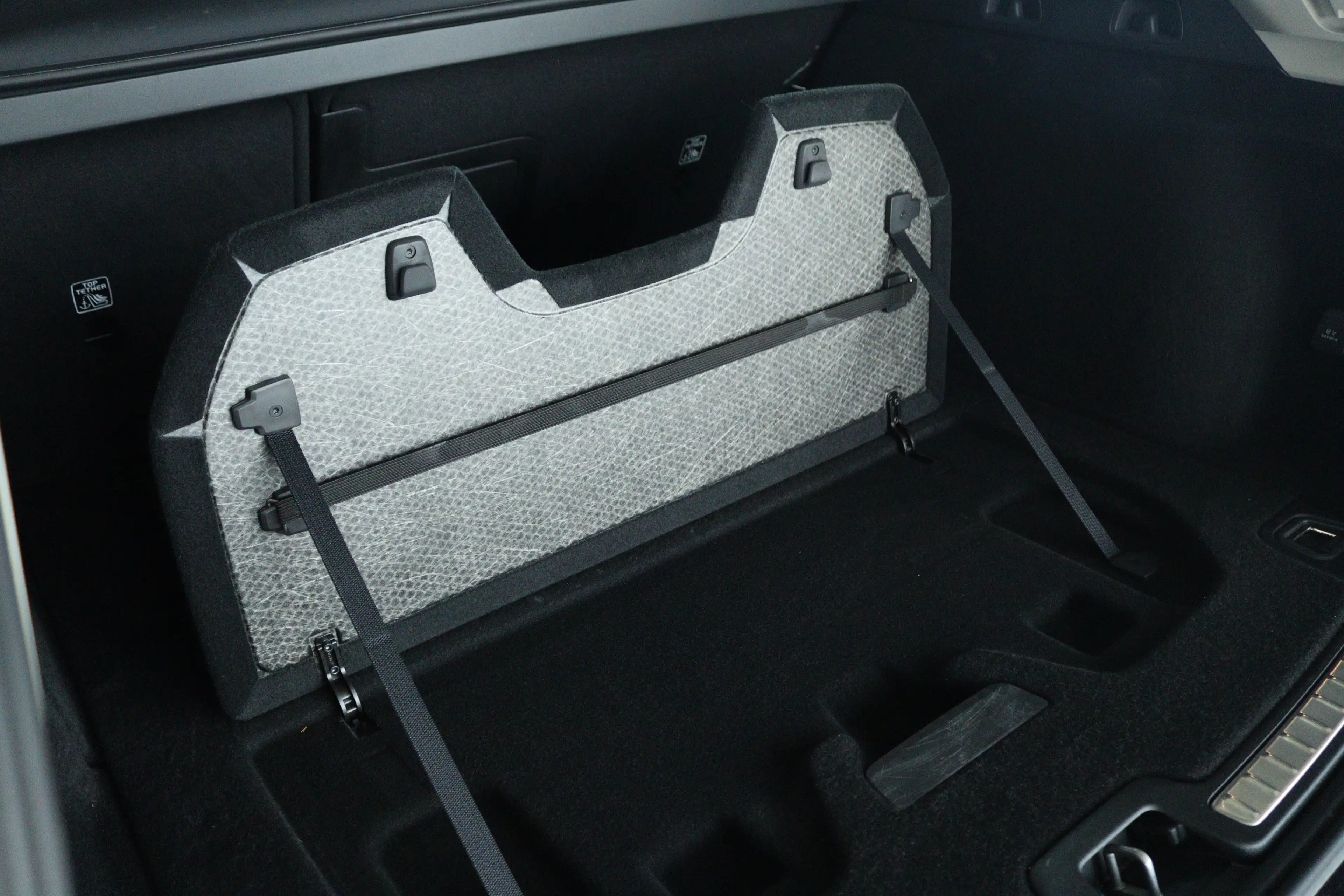 Volvo V60 2.0 B3 Plus Dark | Adapt. Cruise | Trekhaak | Schu — photo 19