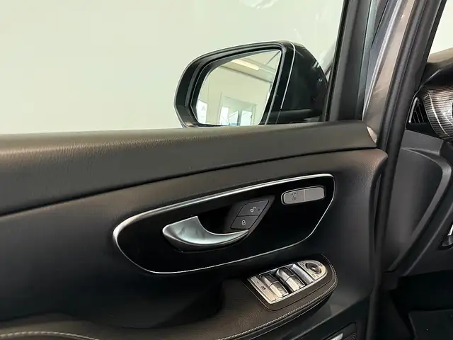 Mercedes-Benz V 300 d Kombi lang Avantgarde Aut.*Panorama*Burmester... Ansicht 23