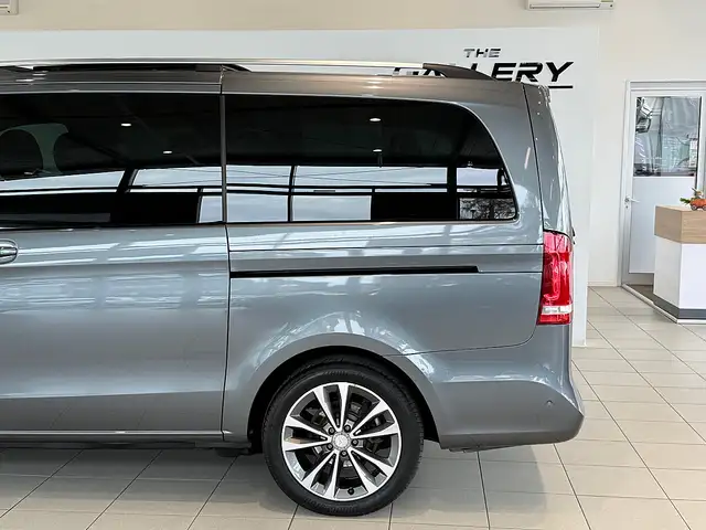 Mercedes-Benz V 300 d Kombi lang Avantgarde Aut.*Panorama*Burmester... Ansicht 8