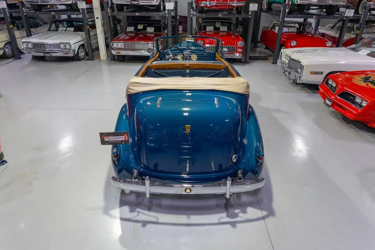 Cadillac Convertible Sedan with Imperial Division, foto 11