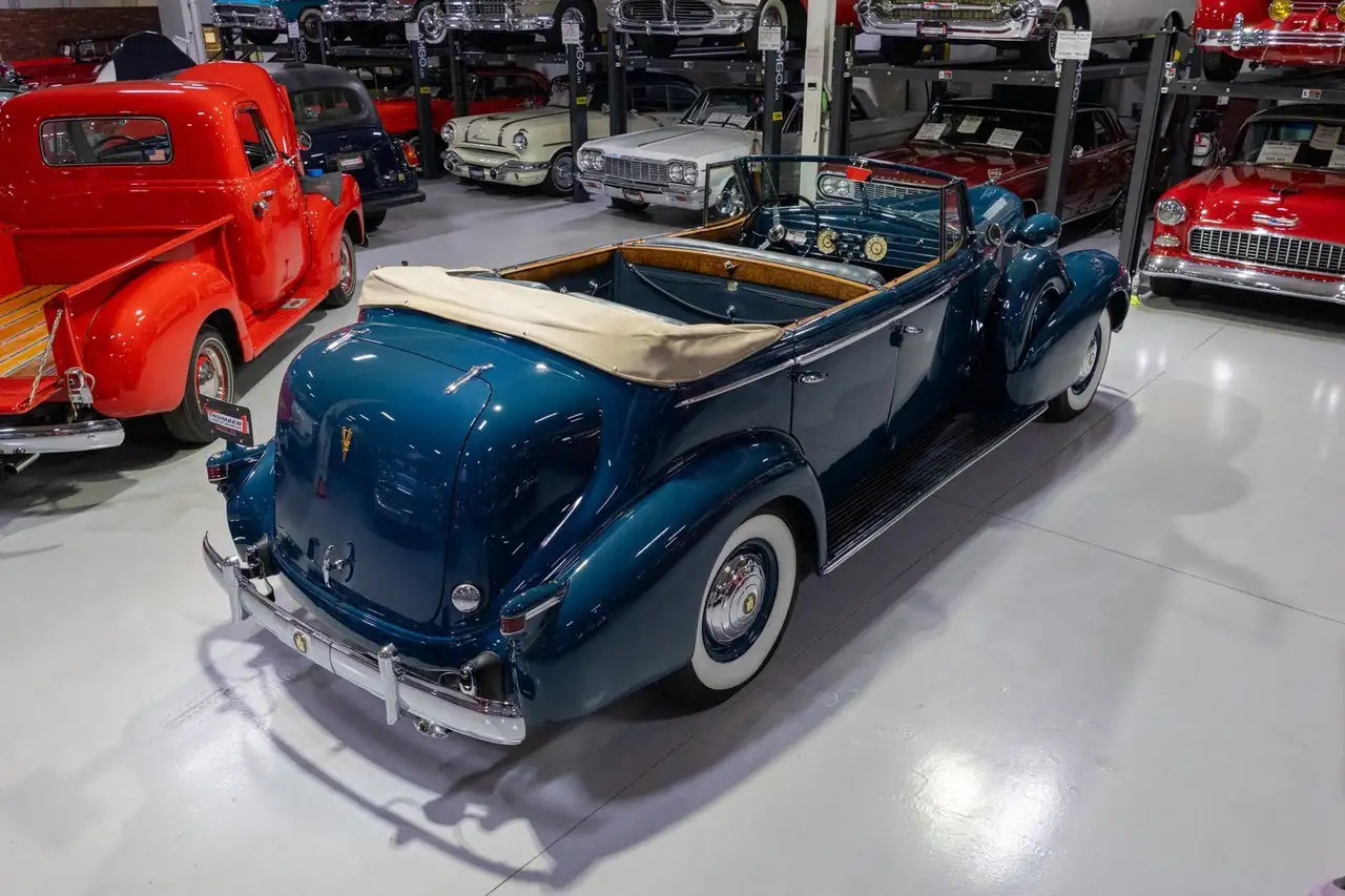 Cadillac Convertible Sedan with Imperial Division, foto 10