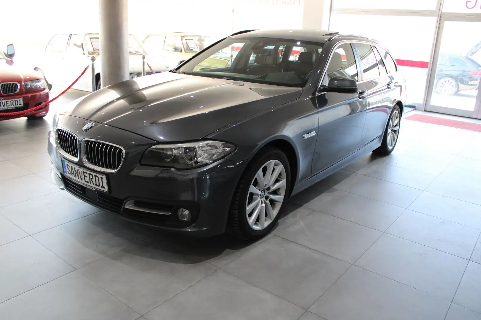 BMW 535 d T xDrive SAG NIGHT VISION HEAD-UP SOFT-CLOS Grau - 1