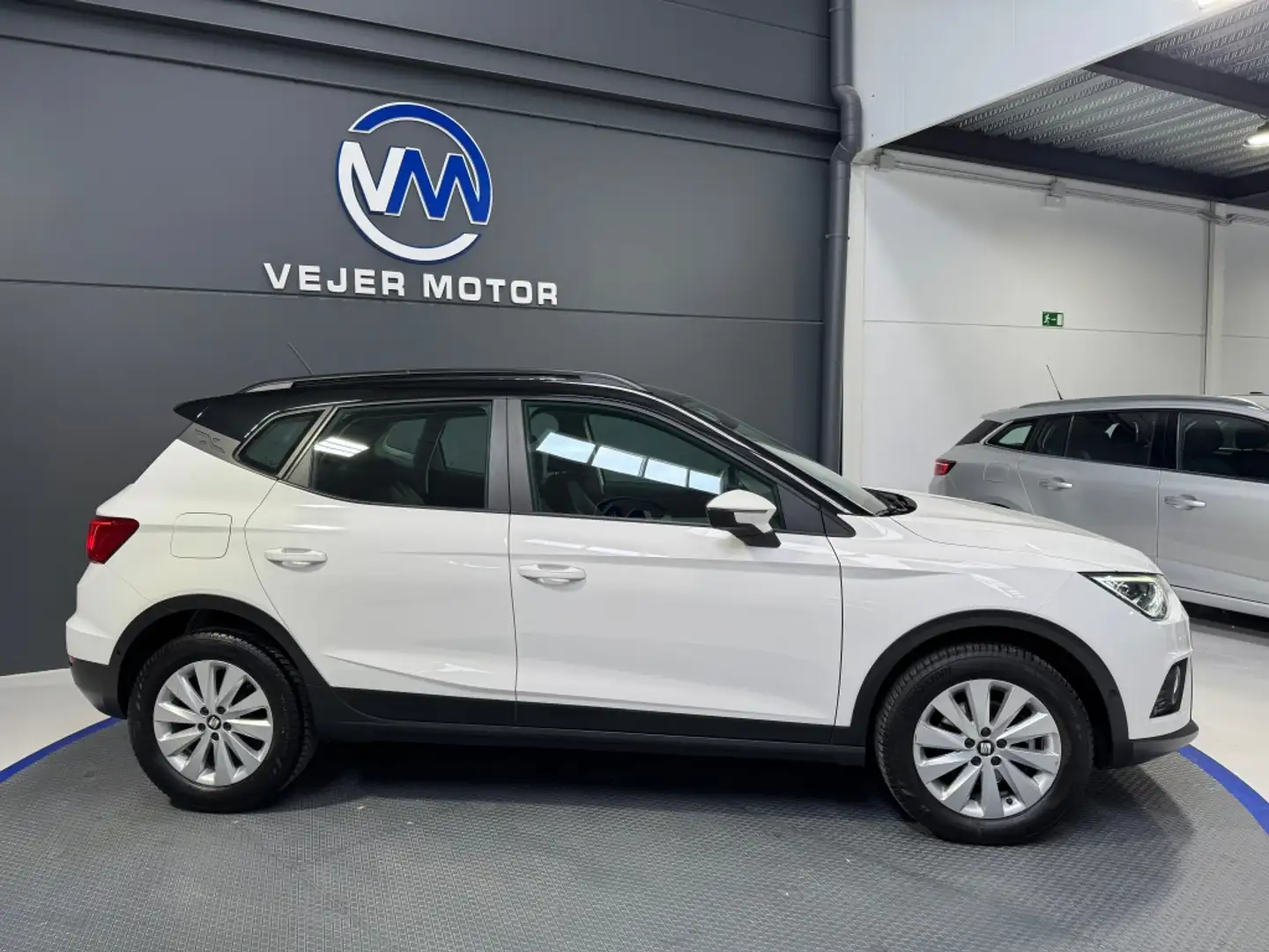 SEAT Arona Todoterreno Manual de 5 Puertas Blanco - 2