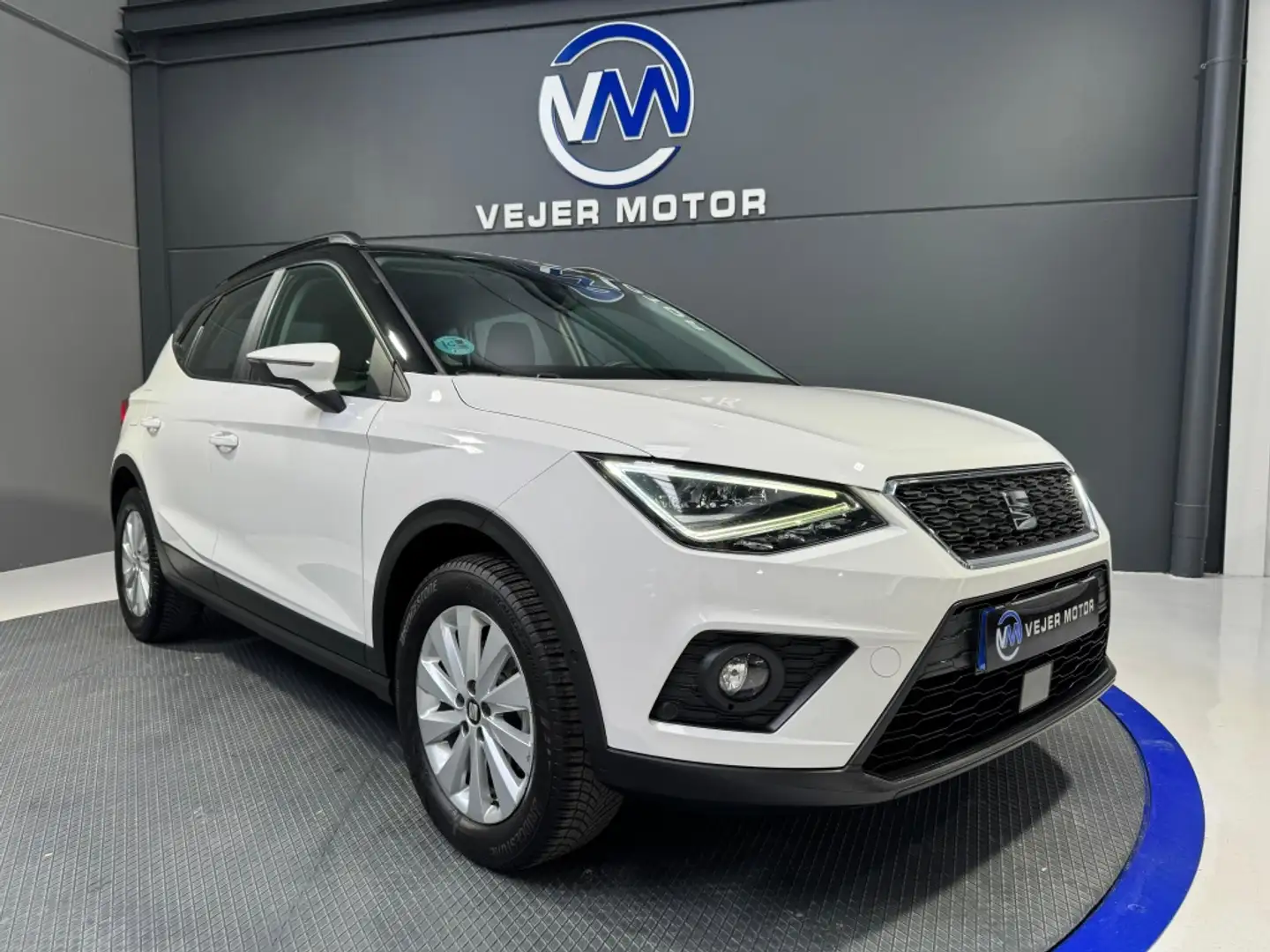 SEAT Arona Todoterreno Manual de 5 Puertas Blanco - 1