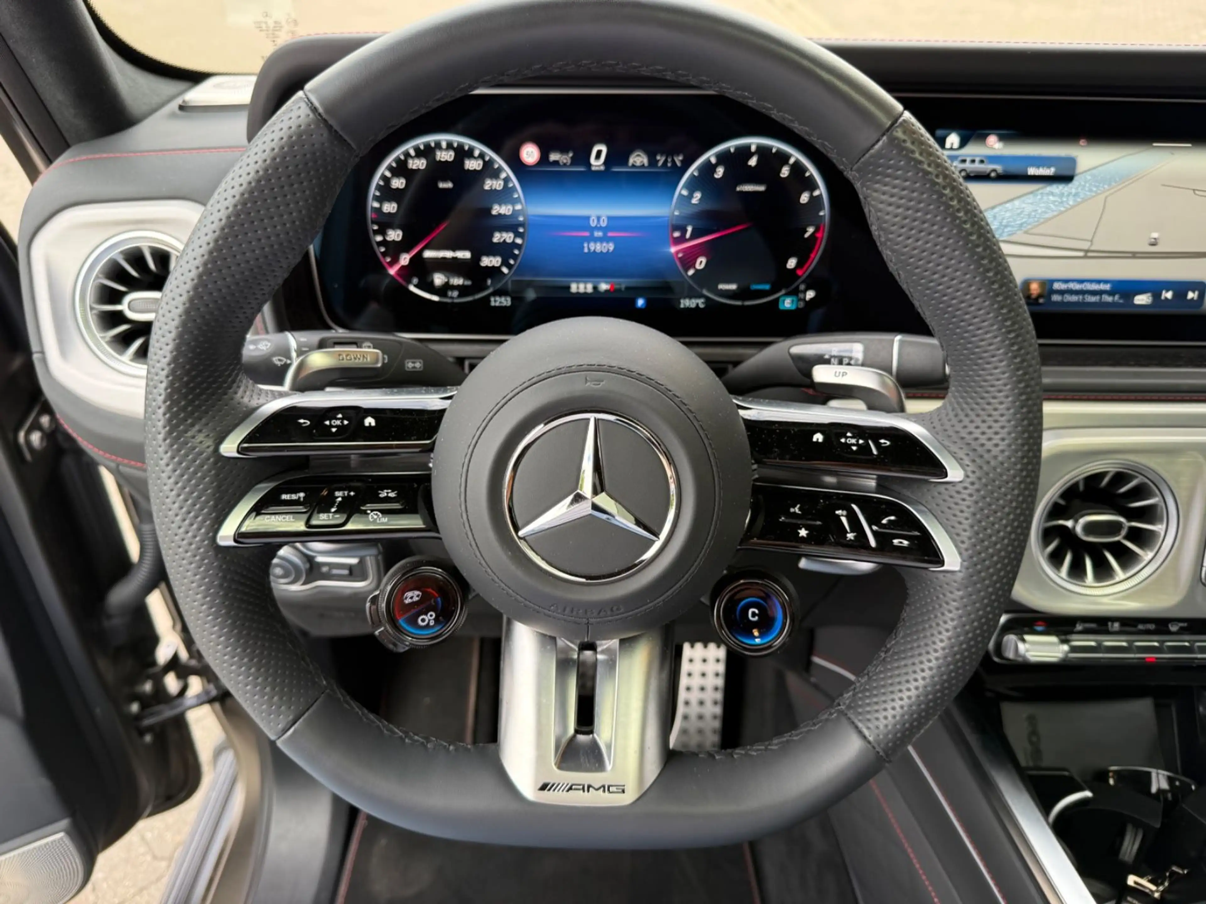 Mercedes-Benz G 63 AMG NIGHT-PAKET, SUPERIOR, 230.000 EUR UVP — photo 4