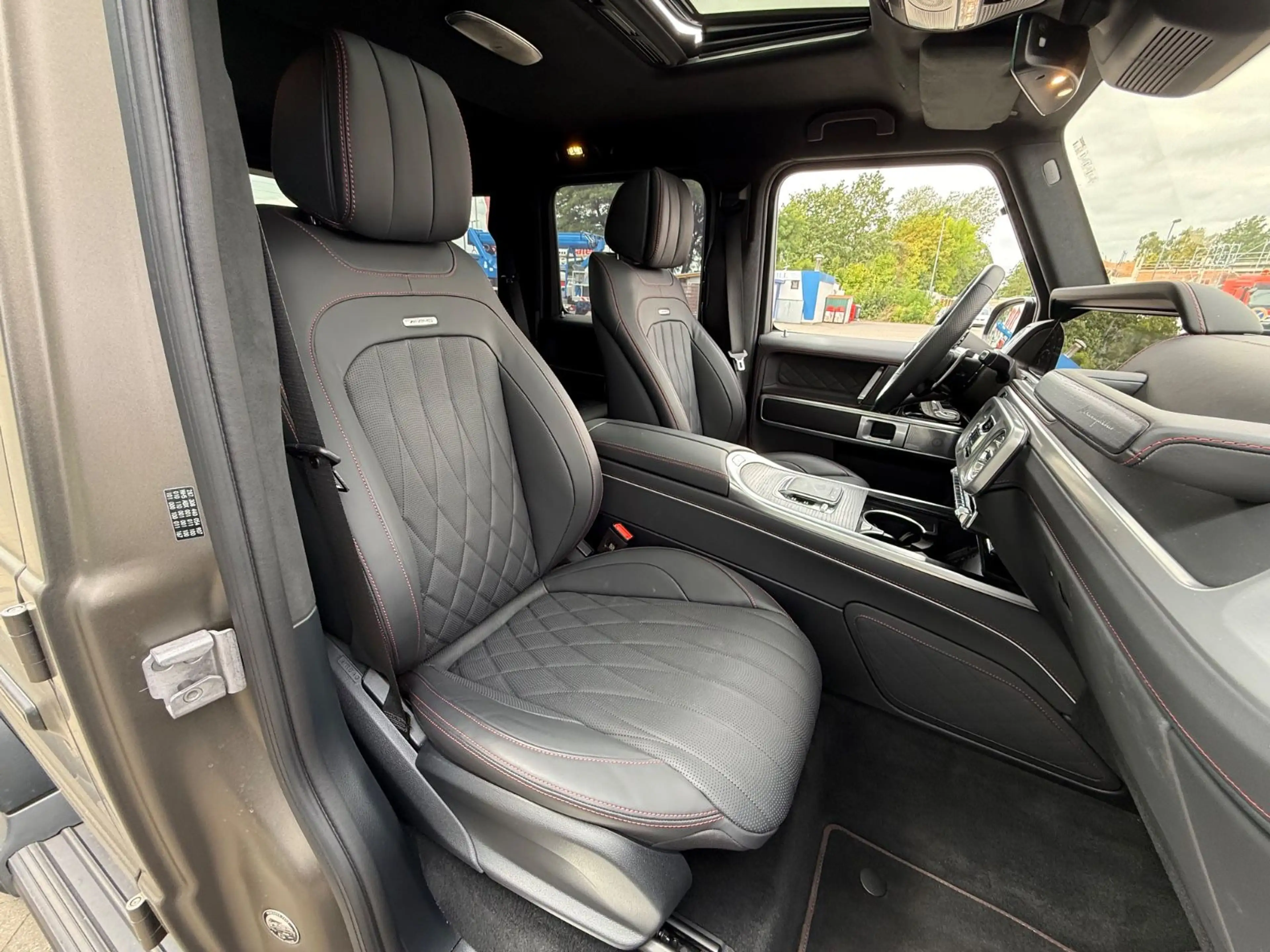 Mercedes-Benz G 63 AMG NIGHT-PAKET, SUPERIOR, 230.000 EUR UVP — photo 2