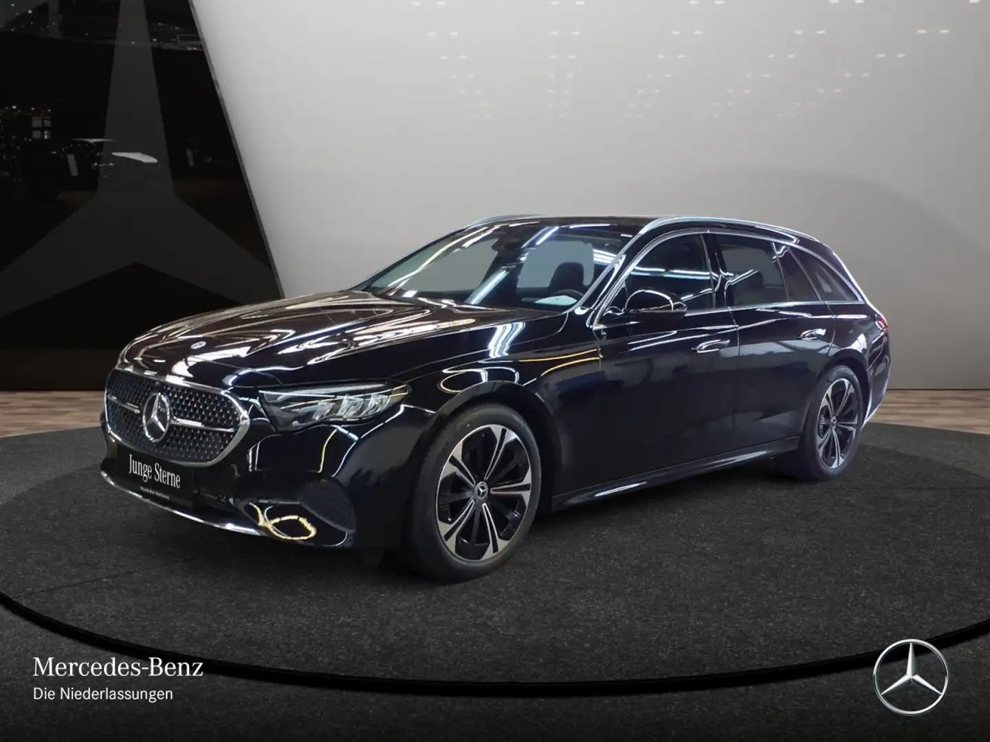 Mercedes-Benz E 220 d T Avantgarde Pano Distr. LED AHK Kamera 9G Noir - 2