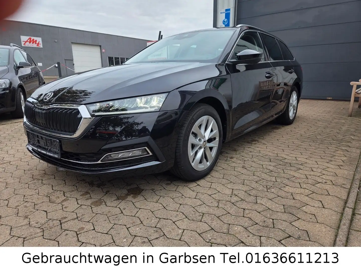 Skoda Octavia Style 2.0TDI DSG HUB AHK Navi 4xSitzheiz Schwarz - 1