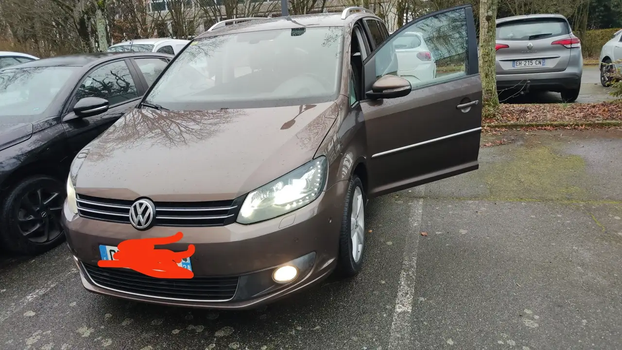 Volkswagen Touran 2.0 TDI 140 FAP BlueMotion Carat DSG6