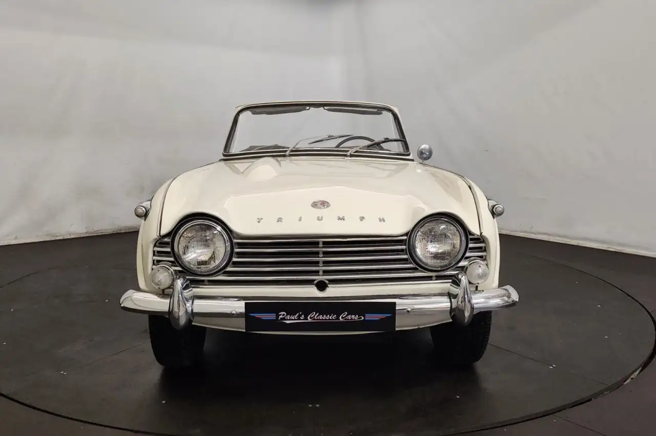 Triumph TR4 A IRS, foto 6