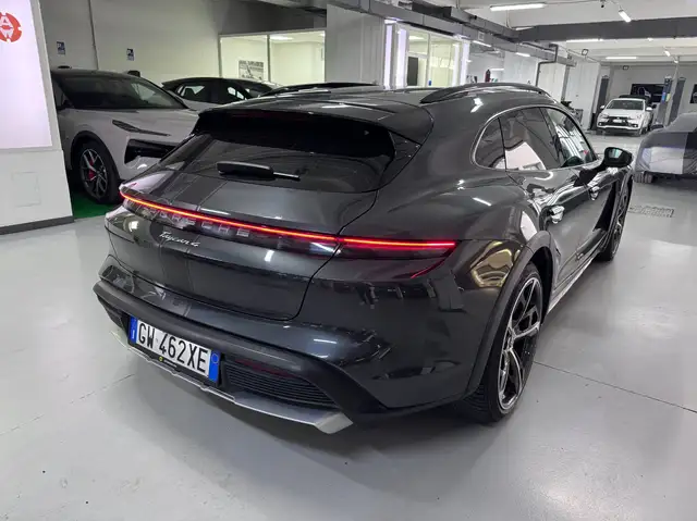 Porsche Taycan 4S