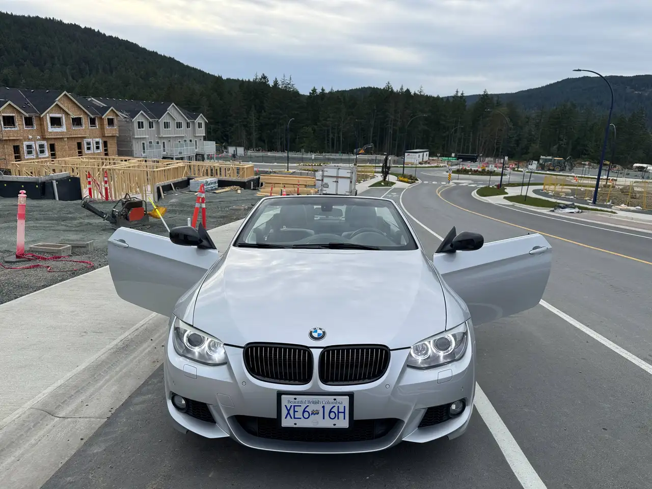 BMW 3 Series снимка BMW 3 Series