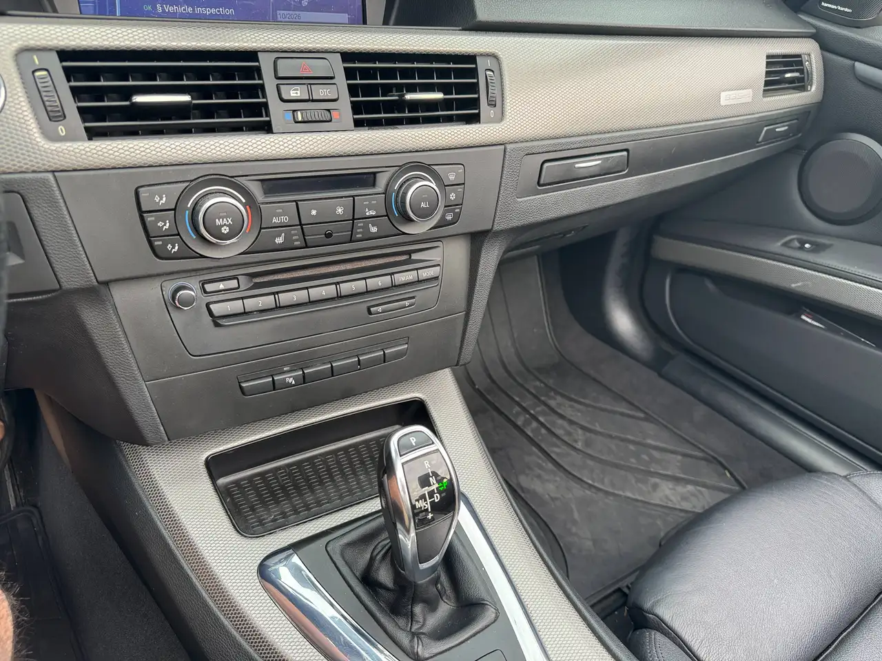 BMW 3 Series снимка BMW 3 Series