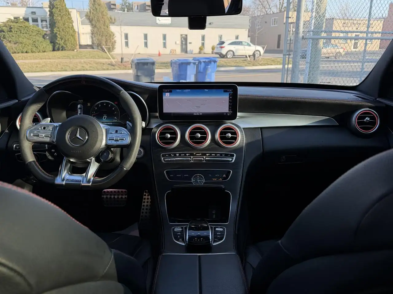Mercedes-Benz C-Class снимка Mercedes-Benz C-Class