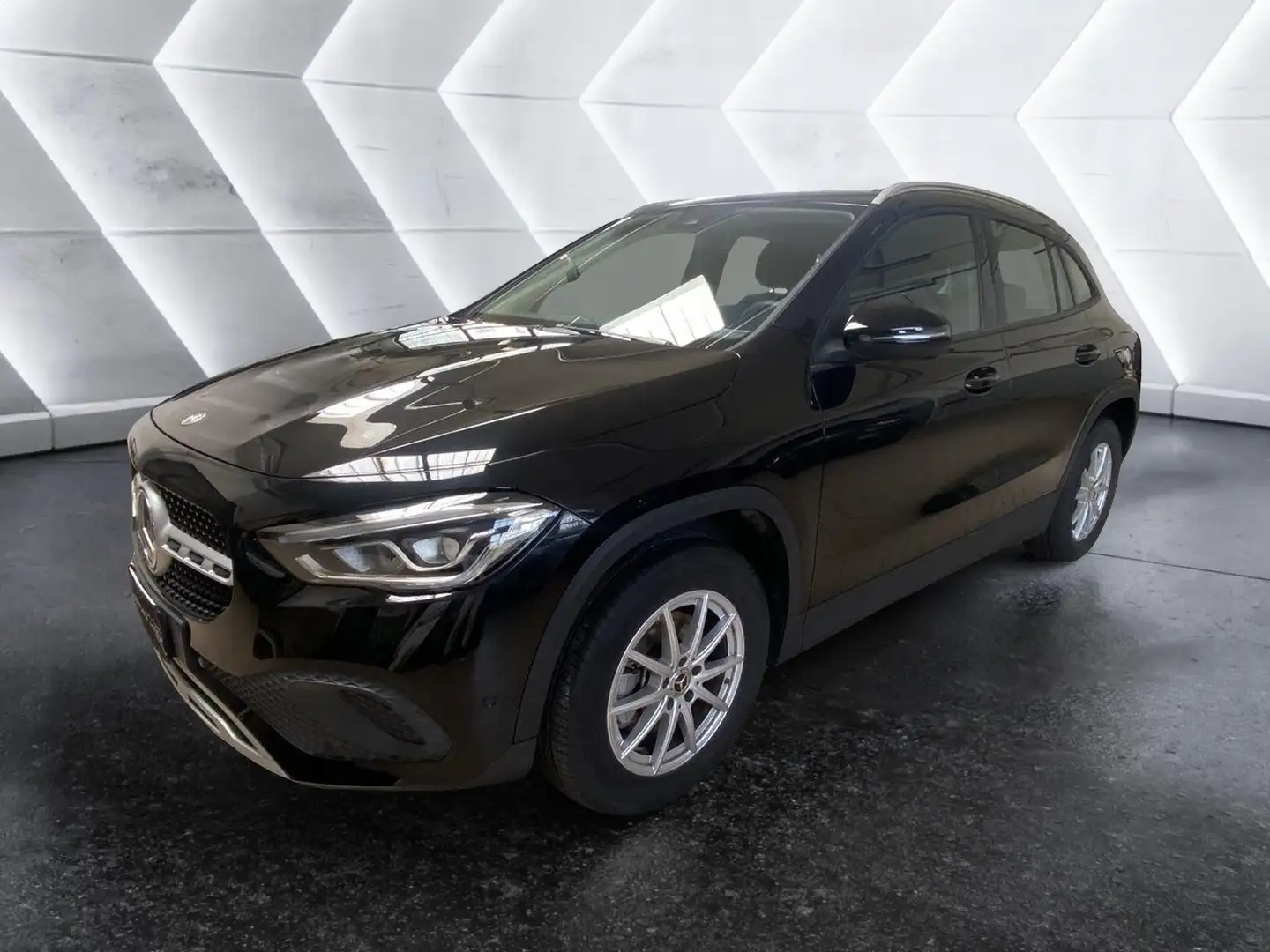 Mercedes-Benz GLA 180 GLA 180 d Automatic Business Extra Nero - 1